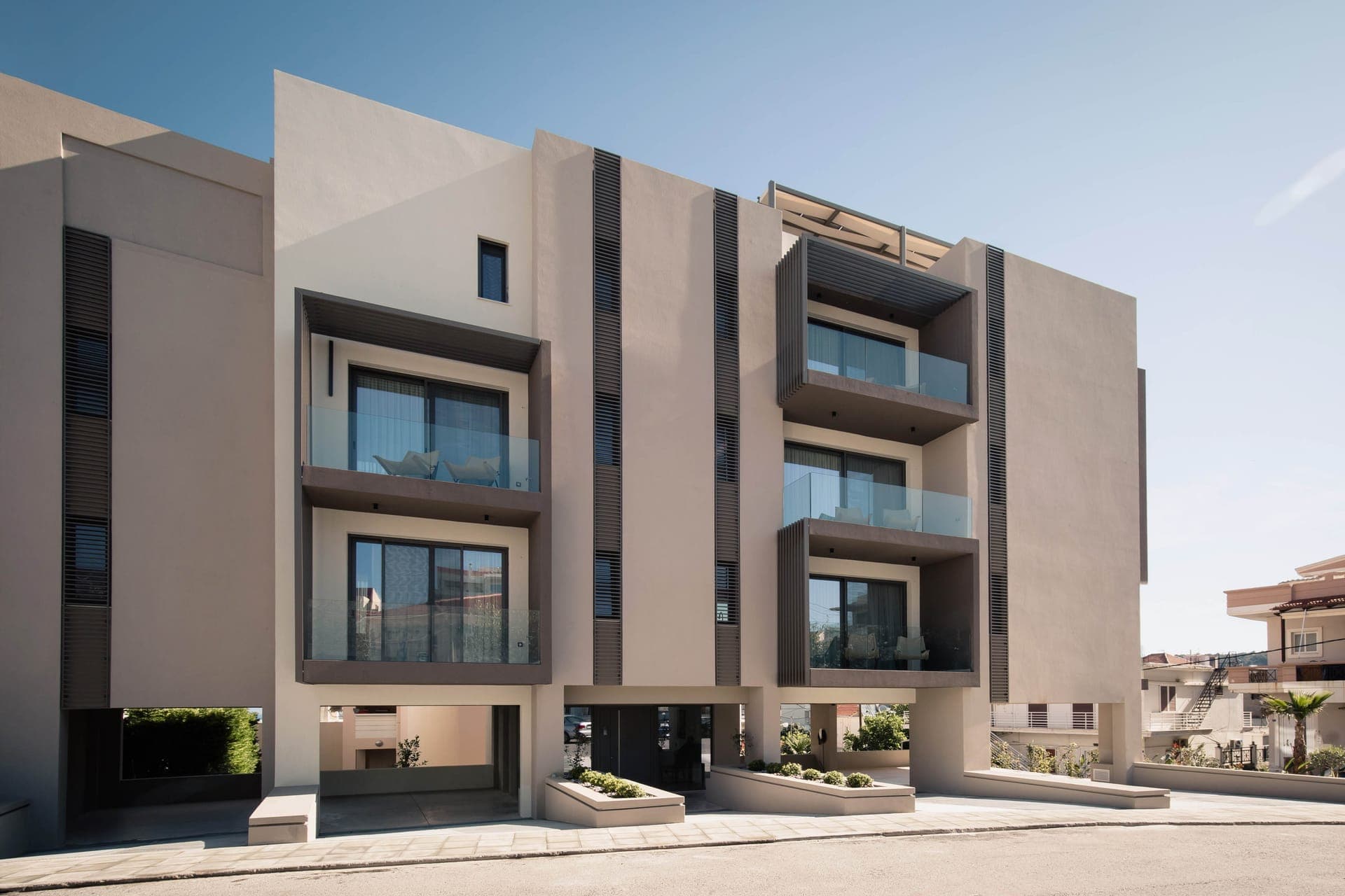 properties-CHANIAELEG-0.jpg
