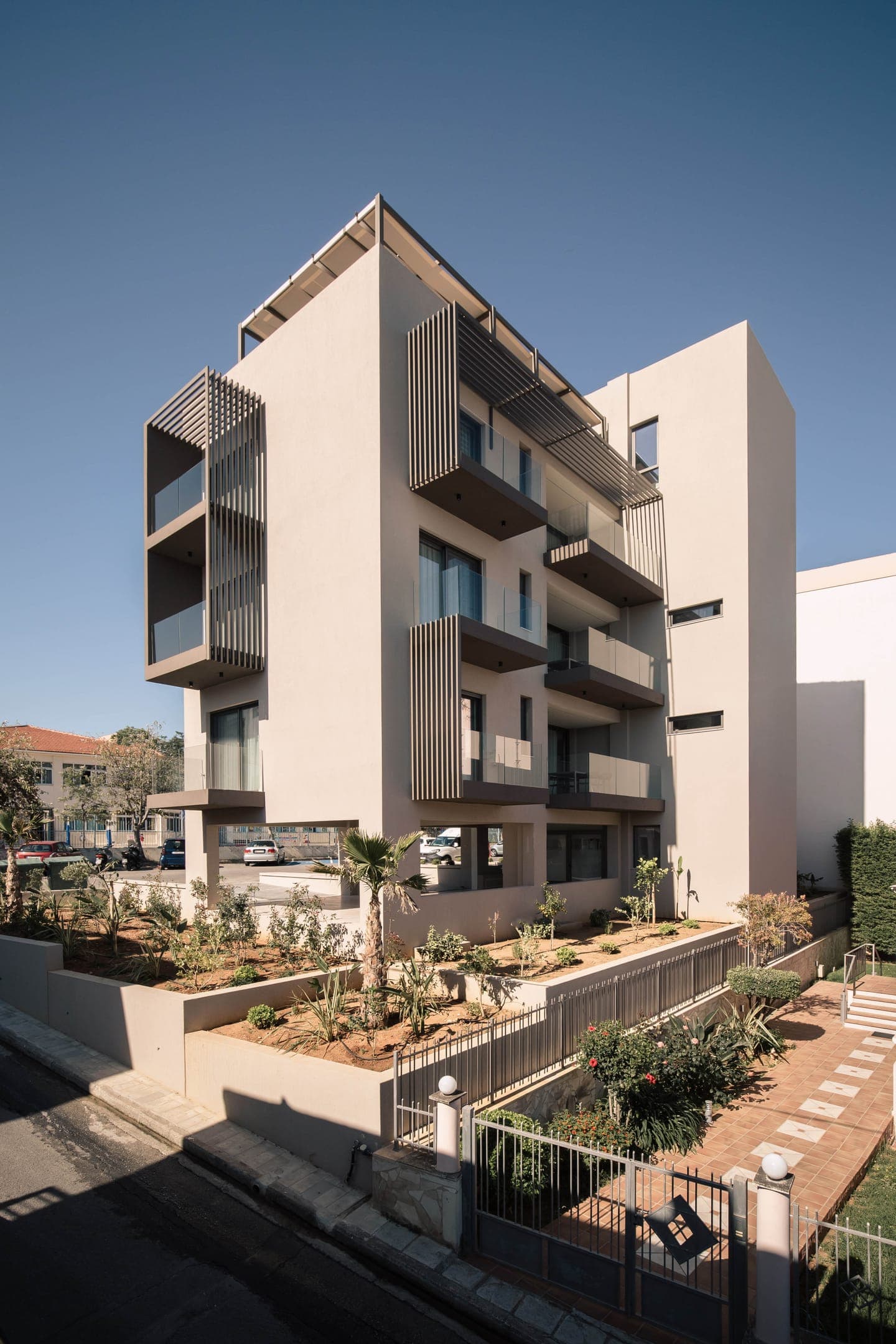 properties-CHANIAELEG-2.jpg
