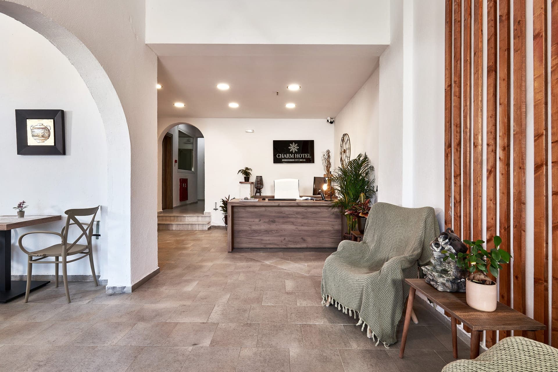 properties-CHARMHOTEL-0.jpg