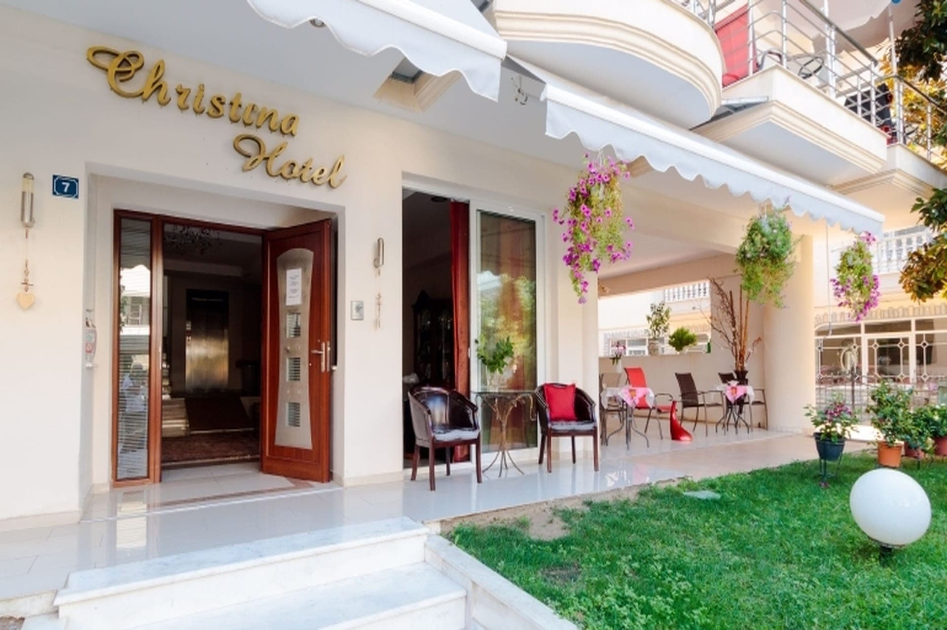 properties-CHRISTINA-0.jpg