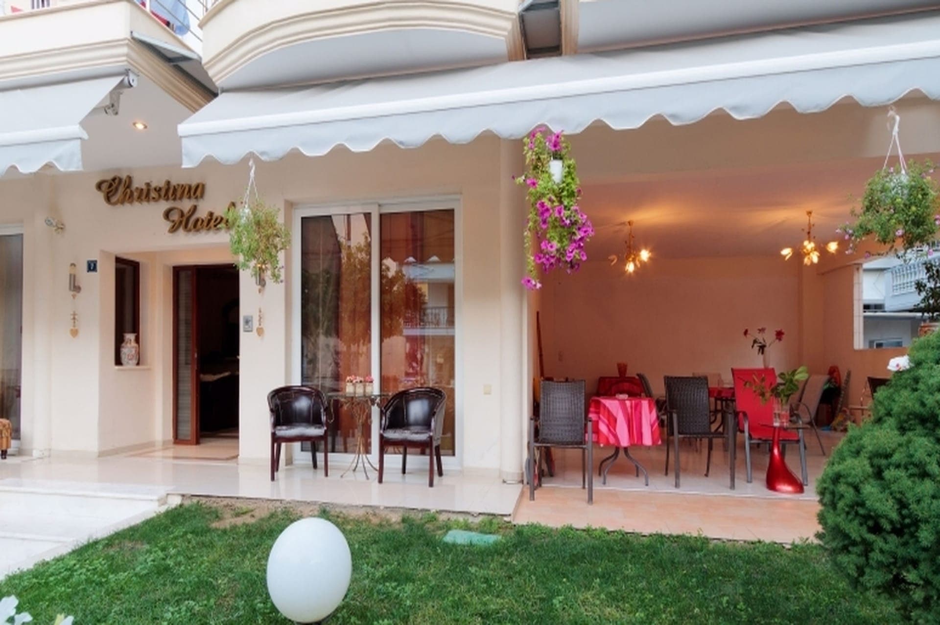 properties-CHRISTINA-1.jpg