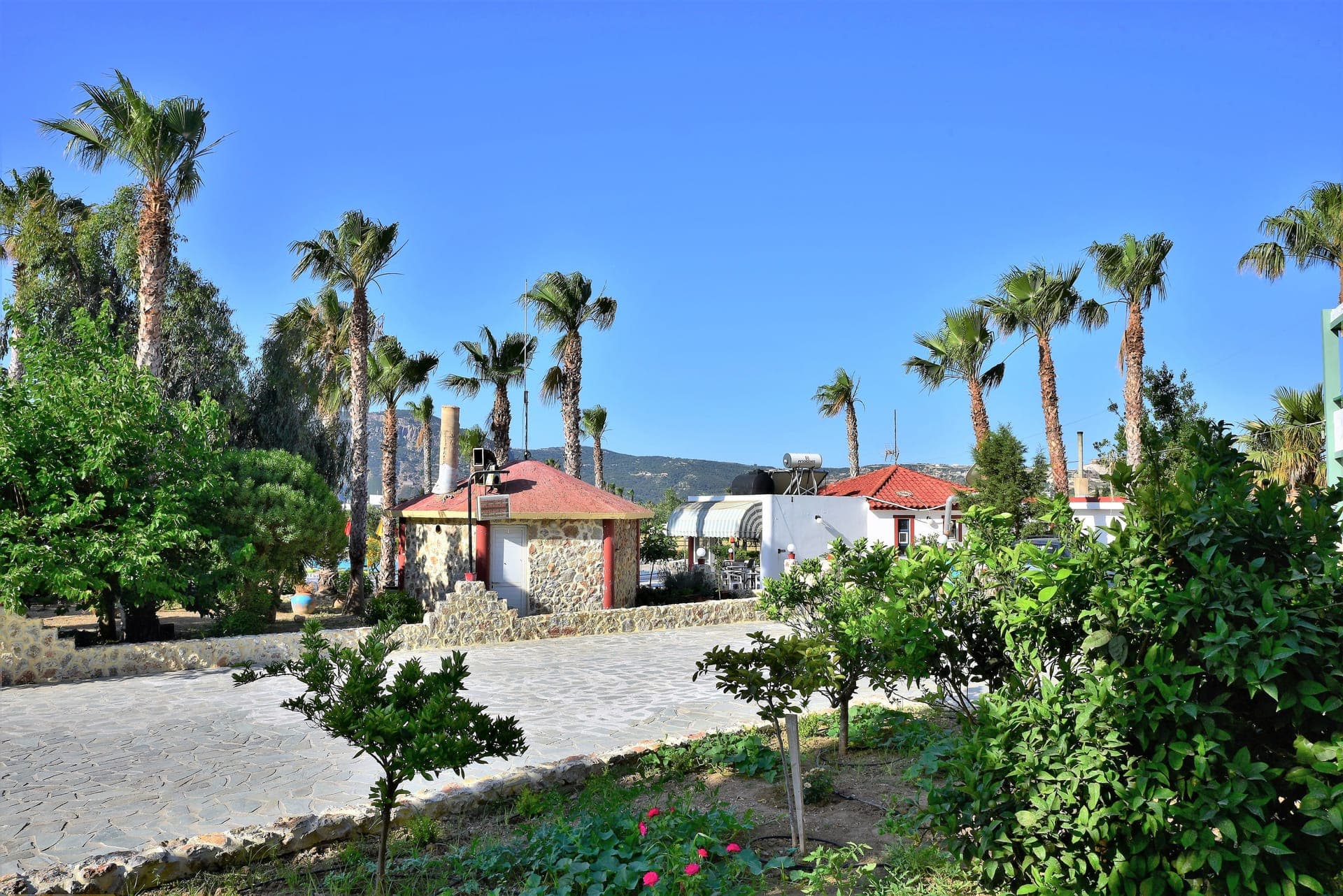 properties-CHRYSOULA-0.jpg