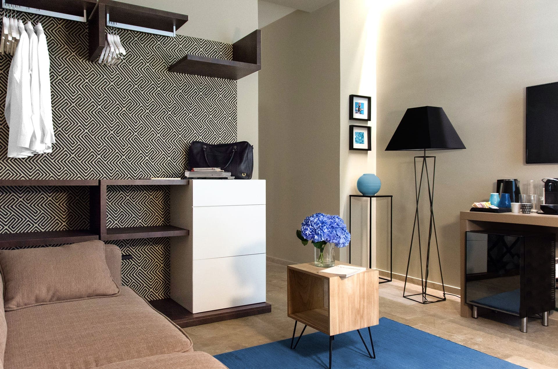 properties-CINQUESUIT-2.jpg