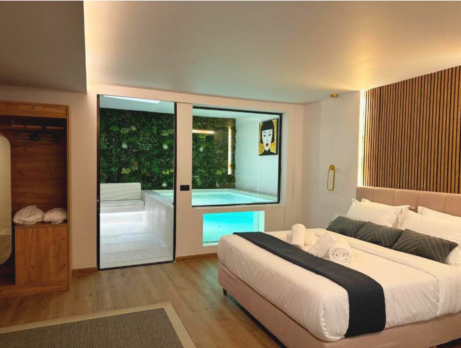 properties-CITYLUXE-0.jpg
