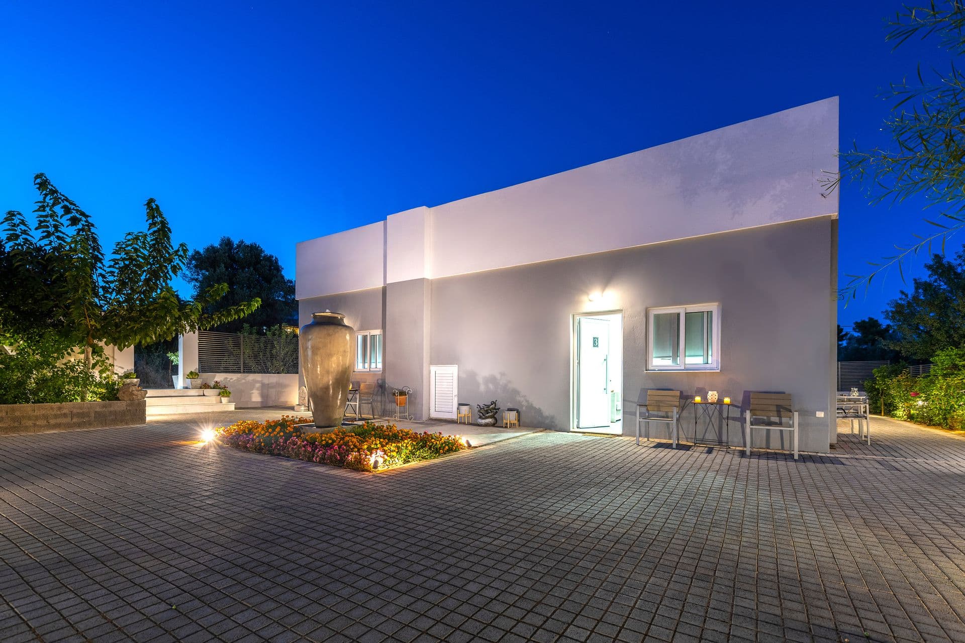 properties-COMFORTST-2.jpg