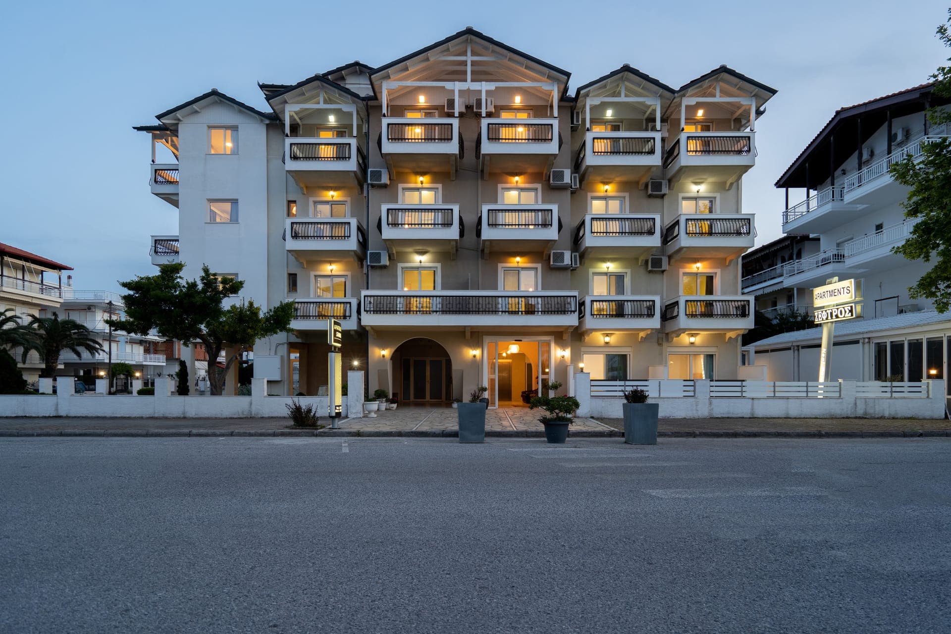 properties-COMZEFYROS-0.jpg