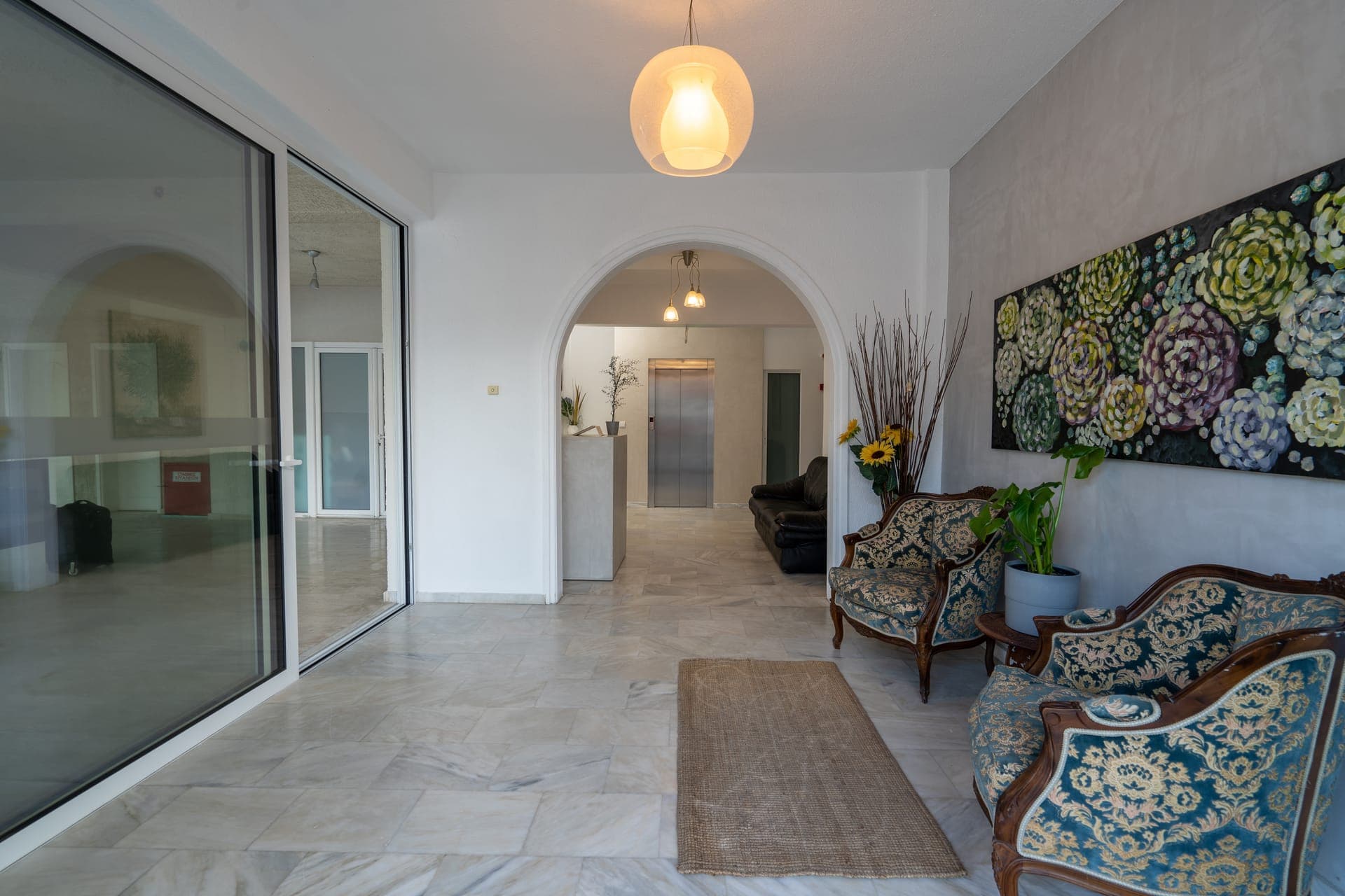 properties-COMZEFYROS-3.jpg