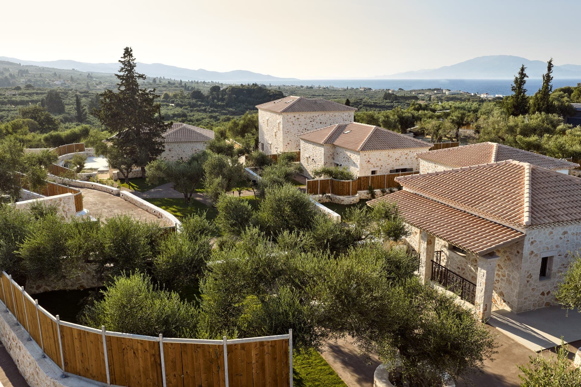 properties-CONTEMARII-1.jpg
