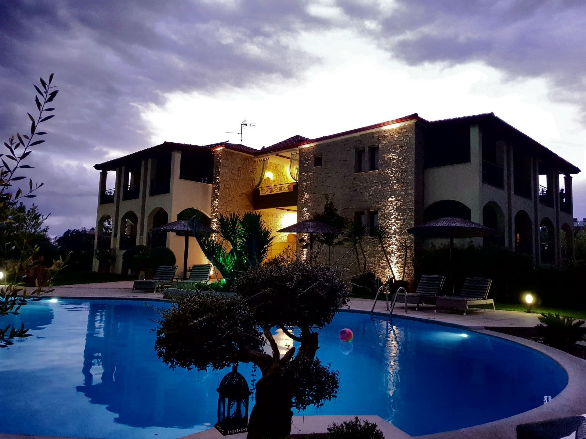 properties-COUNTRYINN-1.jpg