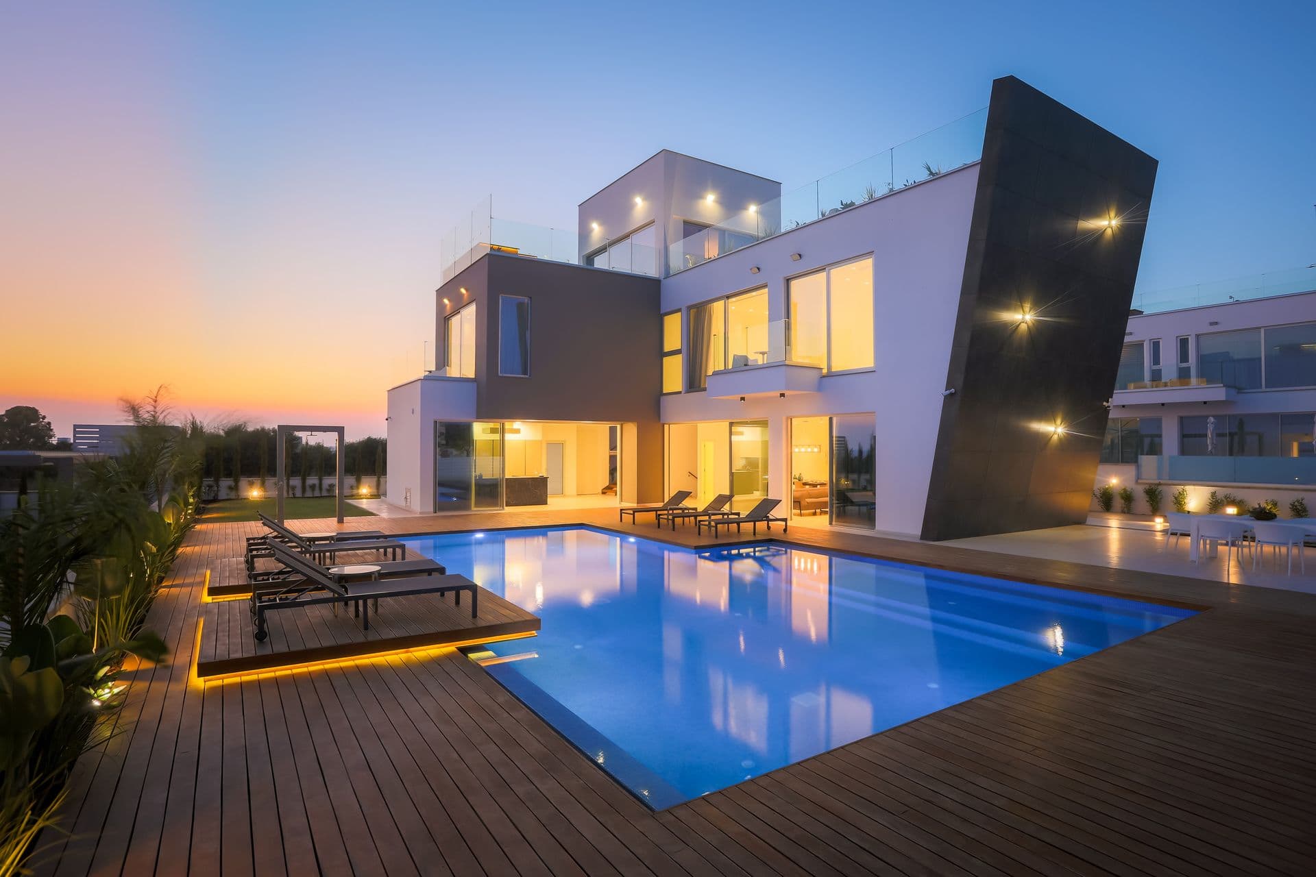 properties-COVERESID-0.jpg