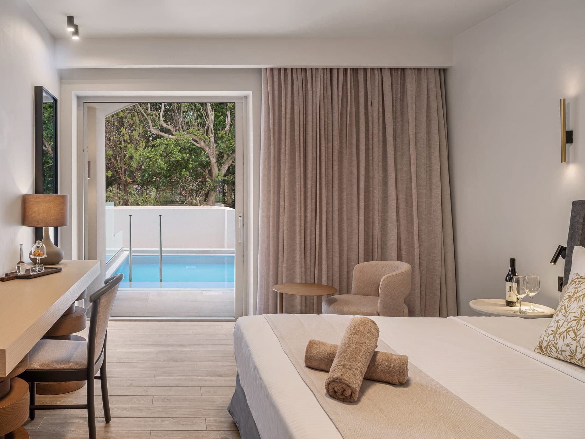 properties-CRETAROYAL-2.jpg