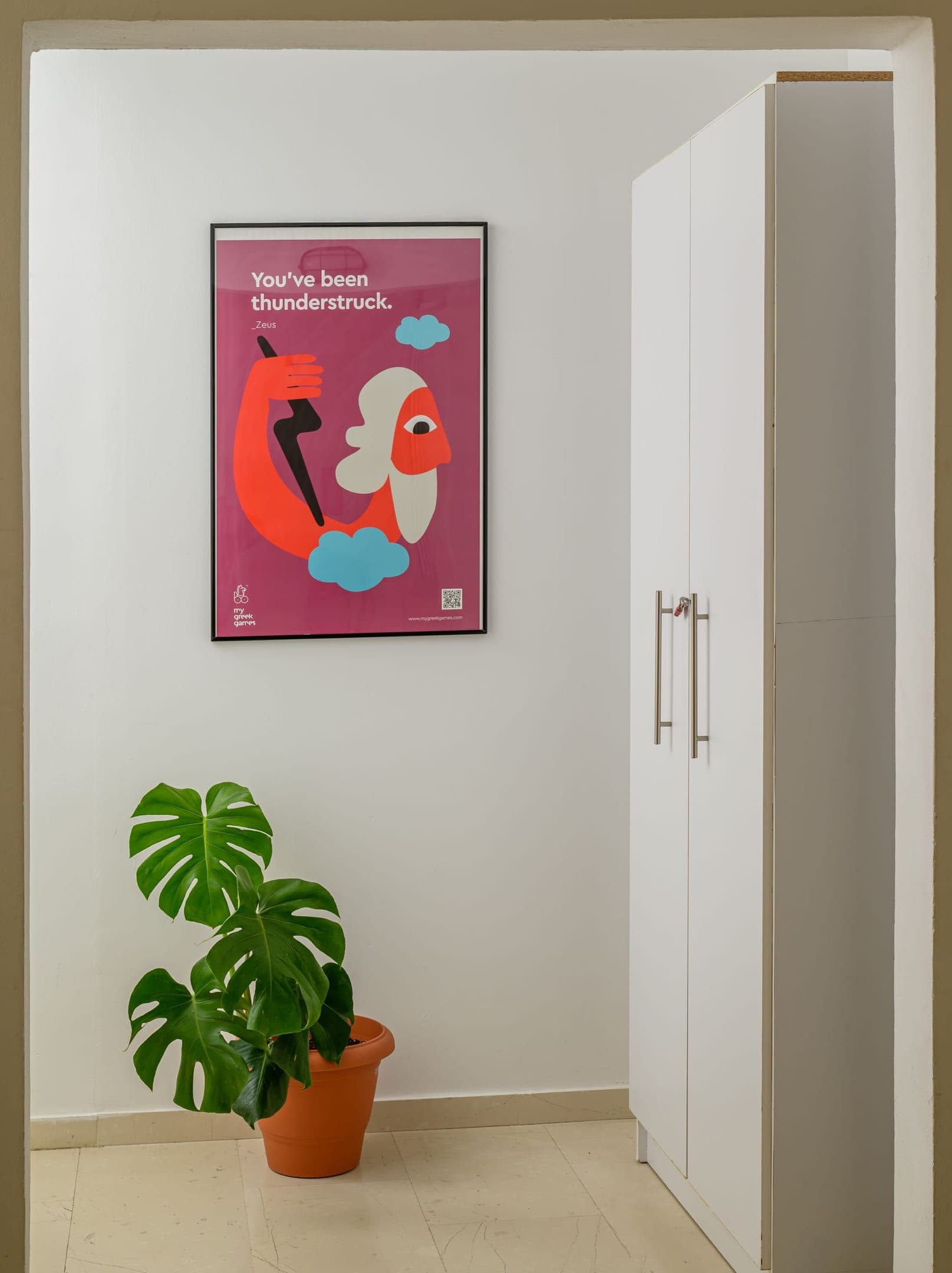 Crops Suites Accommodation Heraklion Main Entrance