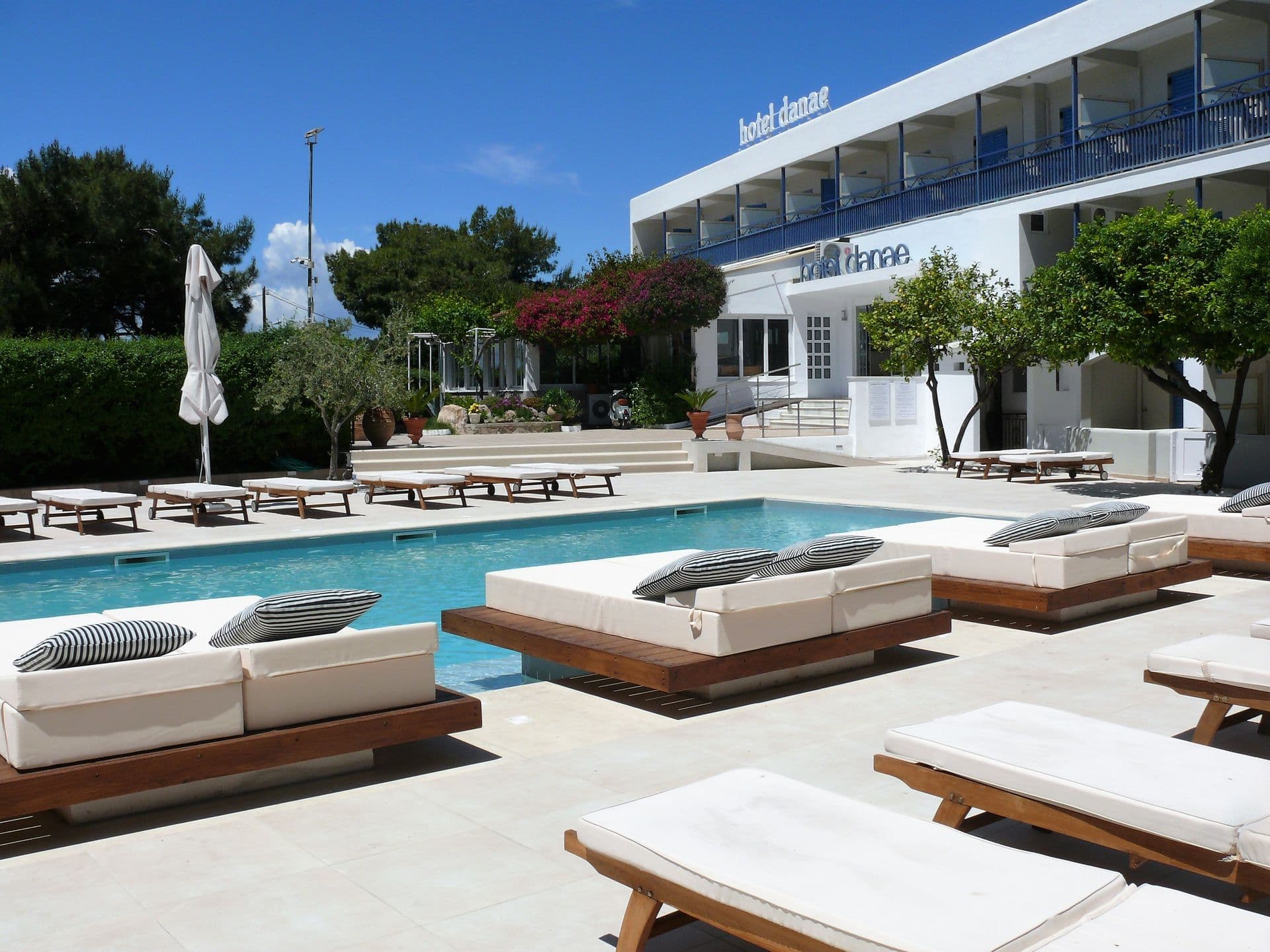 properties-DANAEGINA-0.jpg