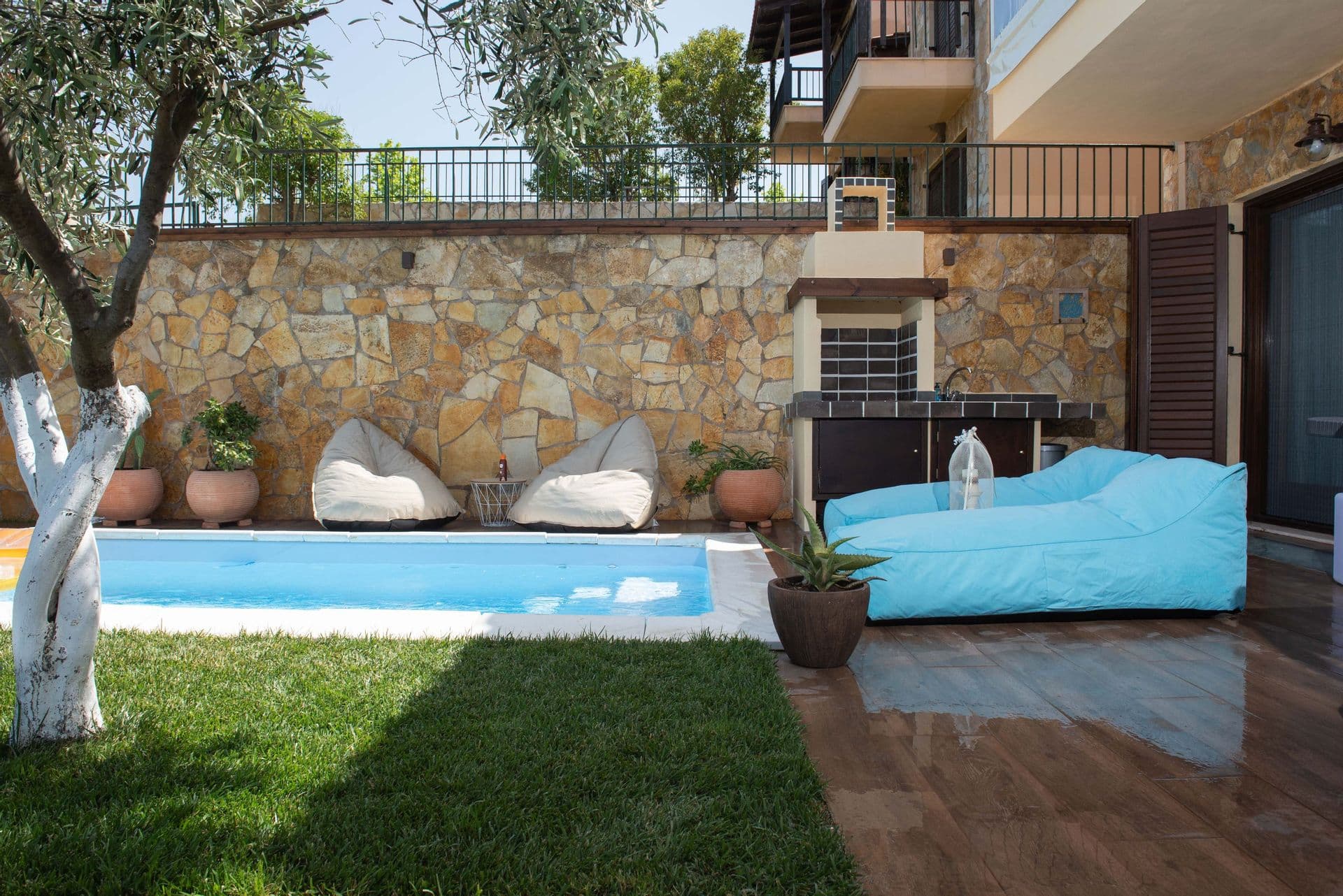 properties-DANDYNEARO-0.jpg
