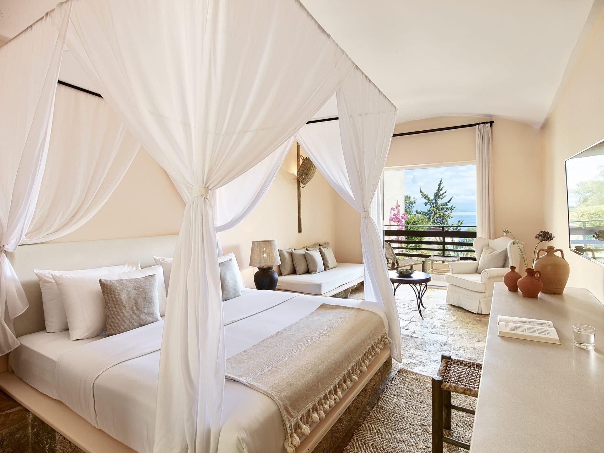 properties-DAPHNILBAY-3.jpg