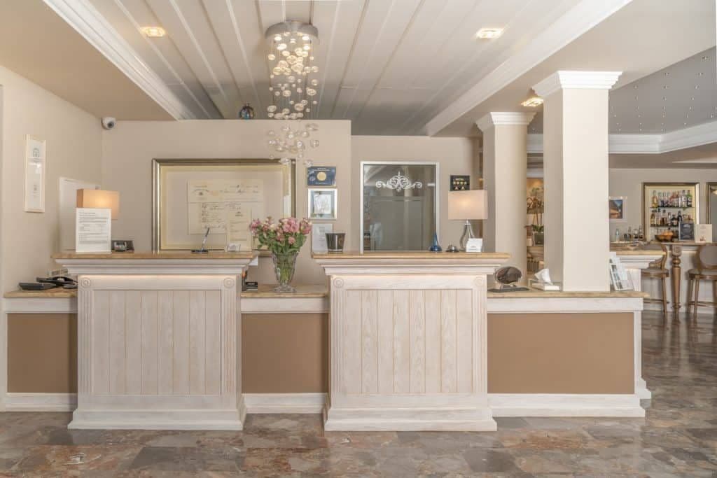 properties-DEBONOH-2.jpg