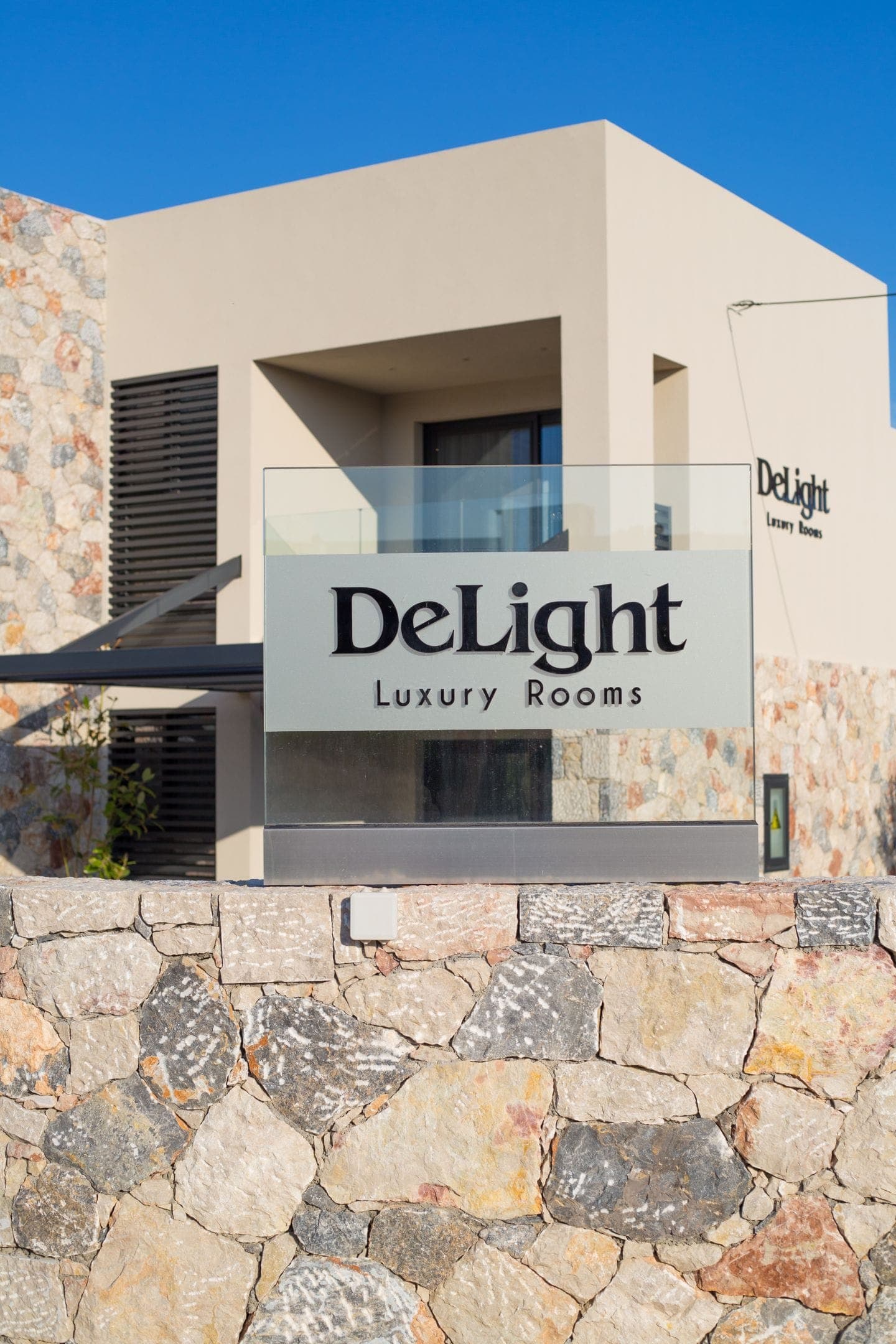 properties-DELIGHTLR-1.jpg