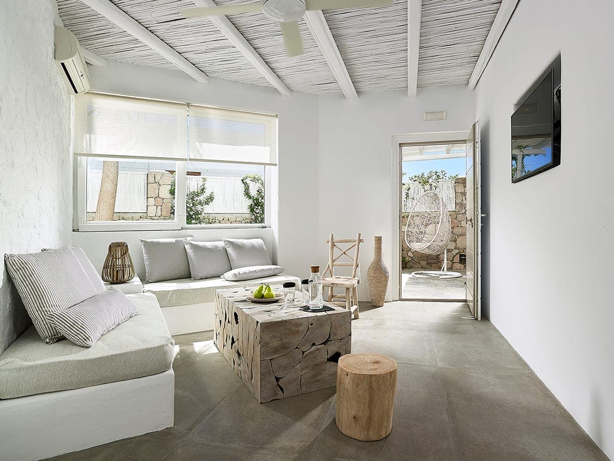 properties-DELMARAS-0.jpg
