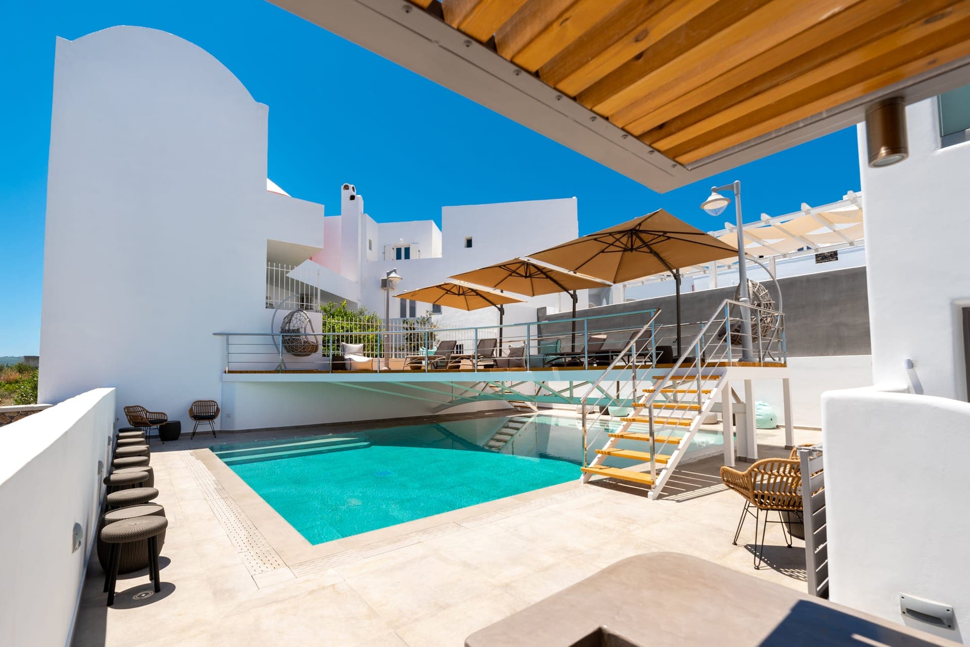 properties-DELUXESAN-0.jpg