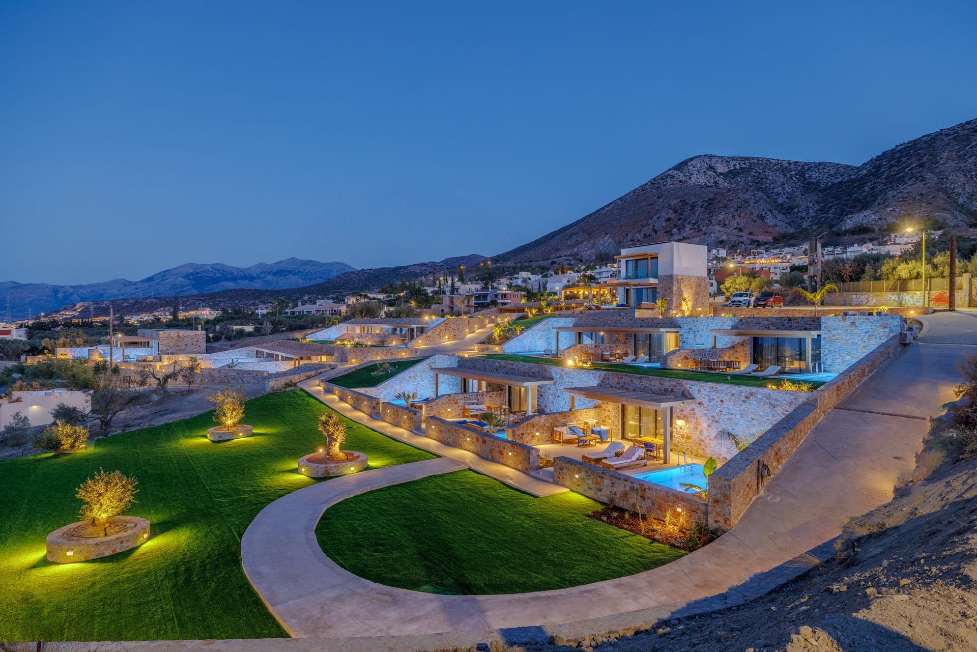 properties-DEOSLUXURY-2.jpg