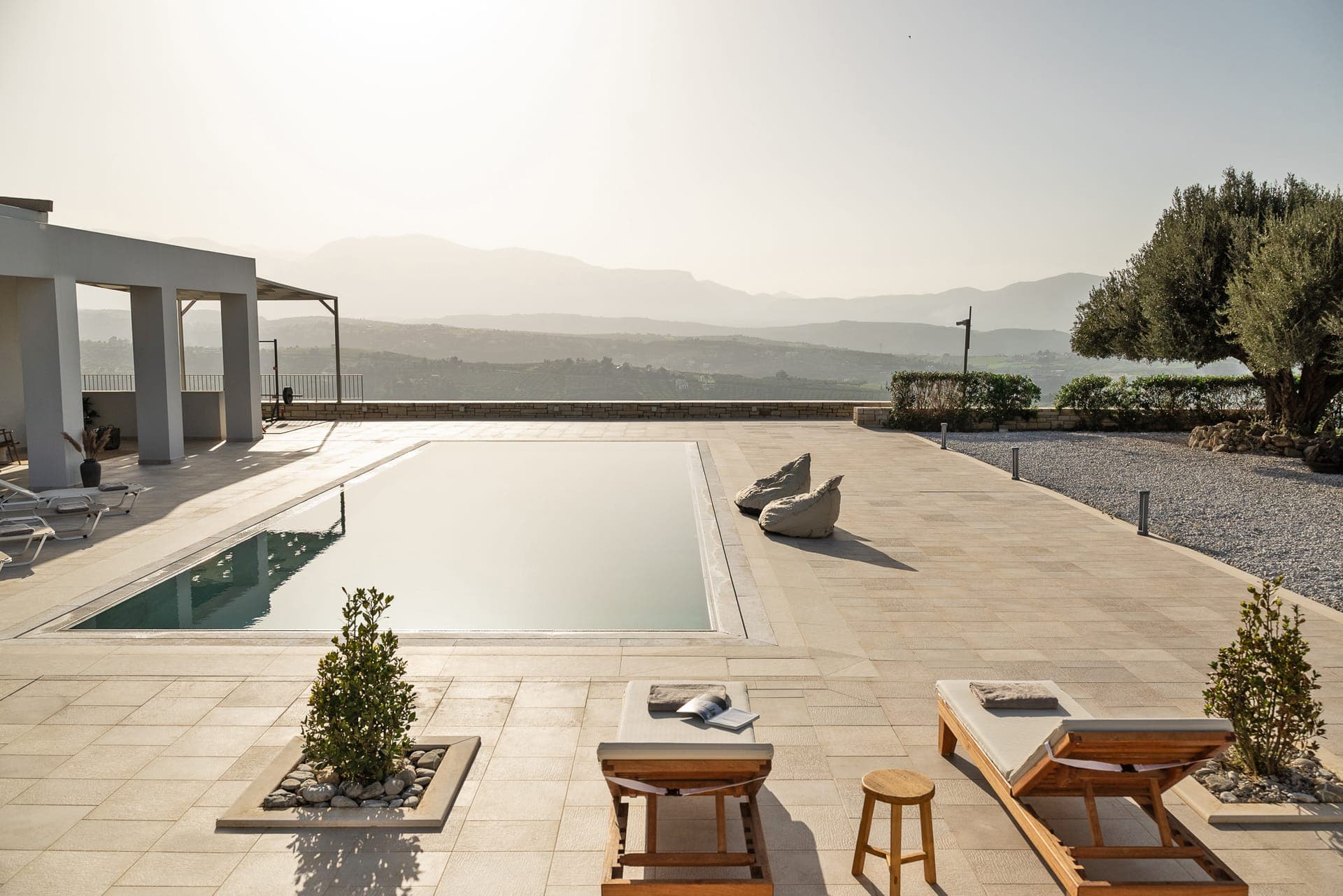properties-DIKTAMON-0.jpg