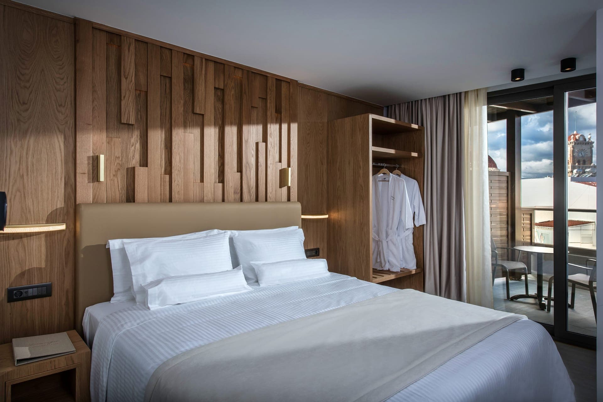 Grand Deluxe Room