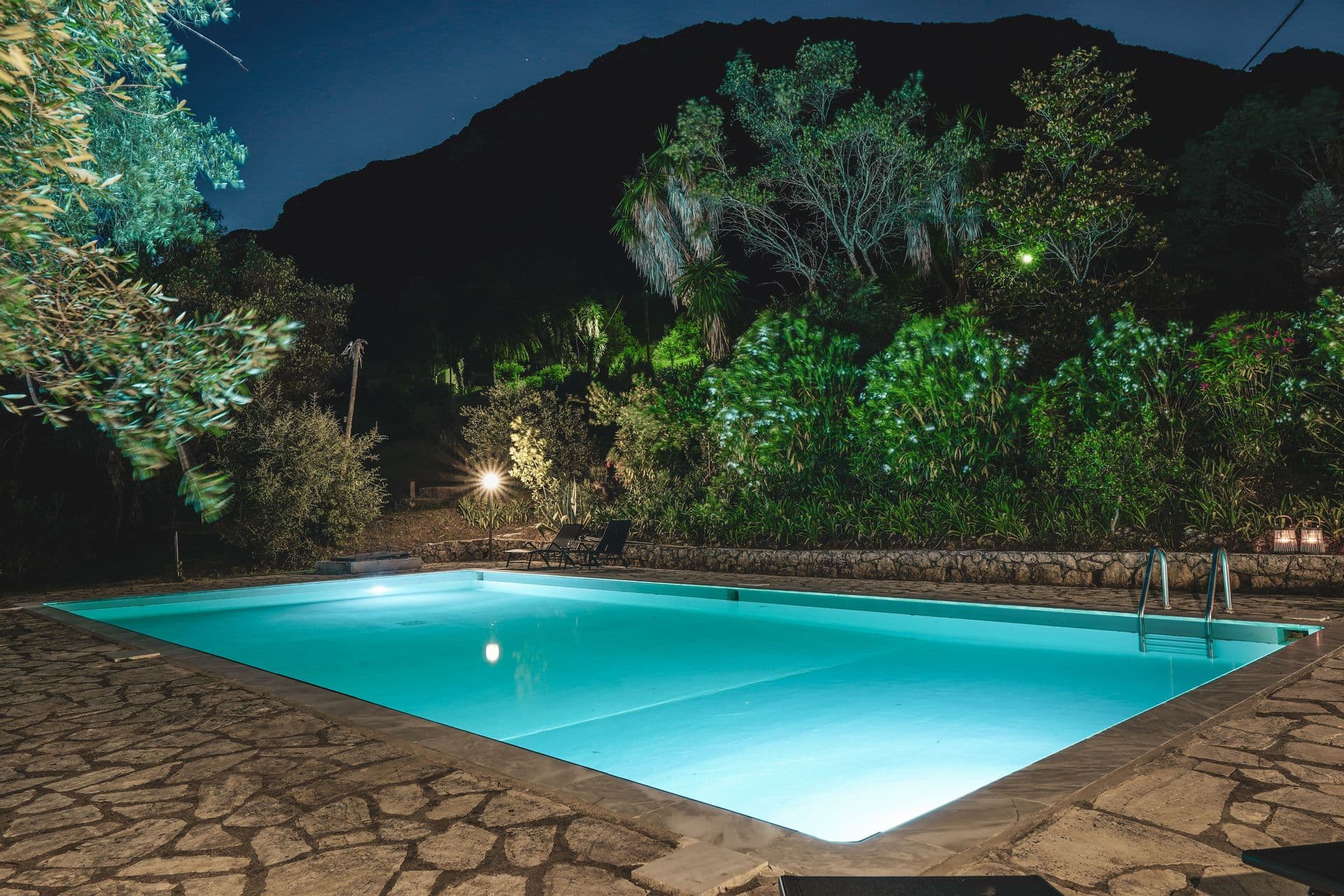 properties-DIMOUL-0.jpg