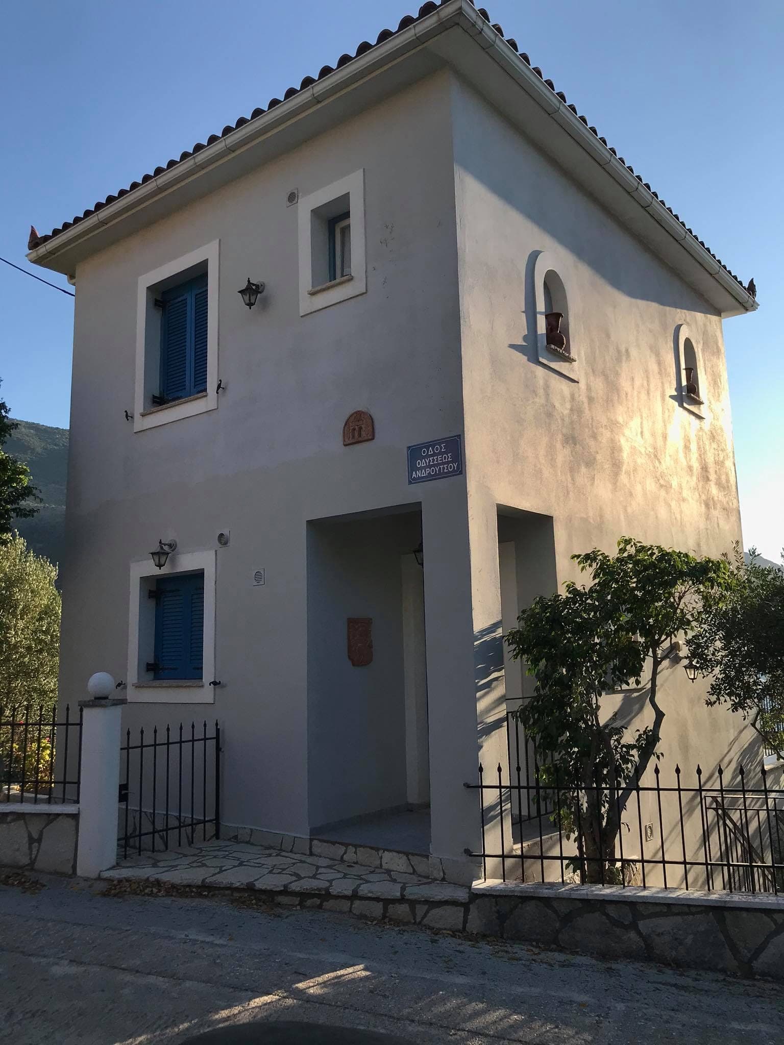 properties-DIOSKOUROI-1.jpg