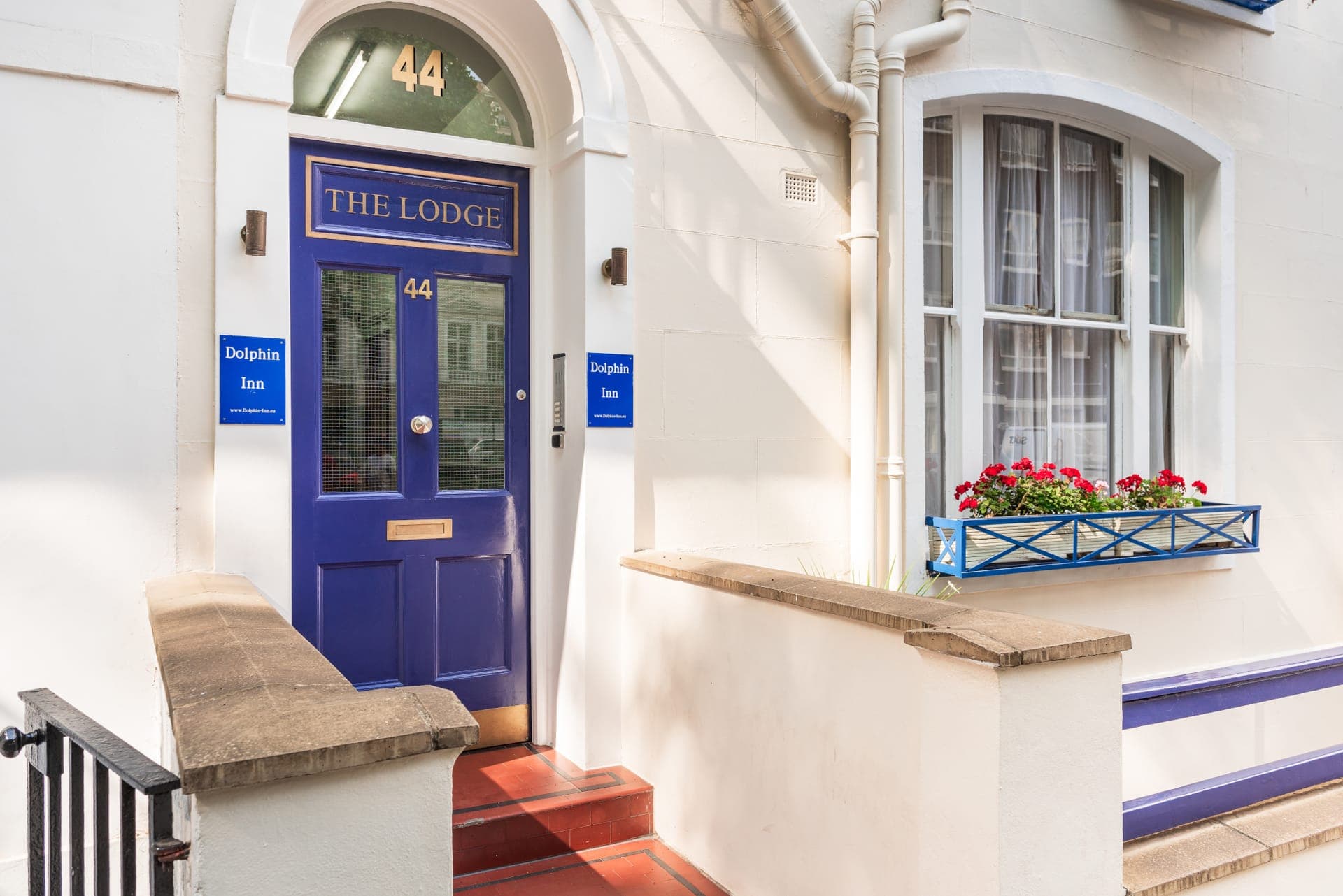 properties-DOLPHINN-0.jpg
