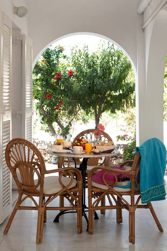 properties-DOUKISSA-1.jpg