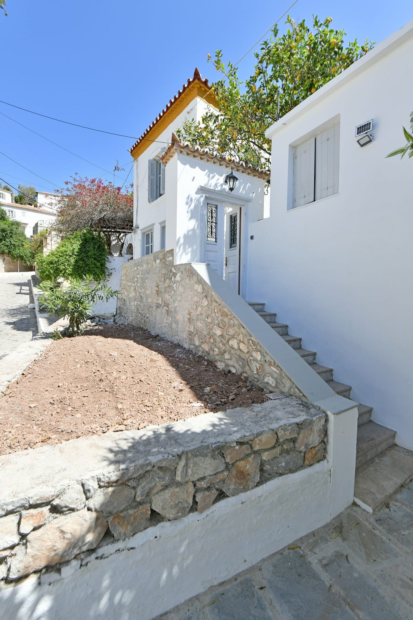 properties-DOUSKOSCA-4.jpg
