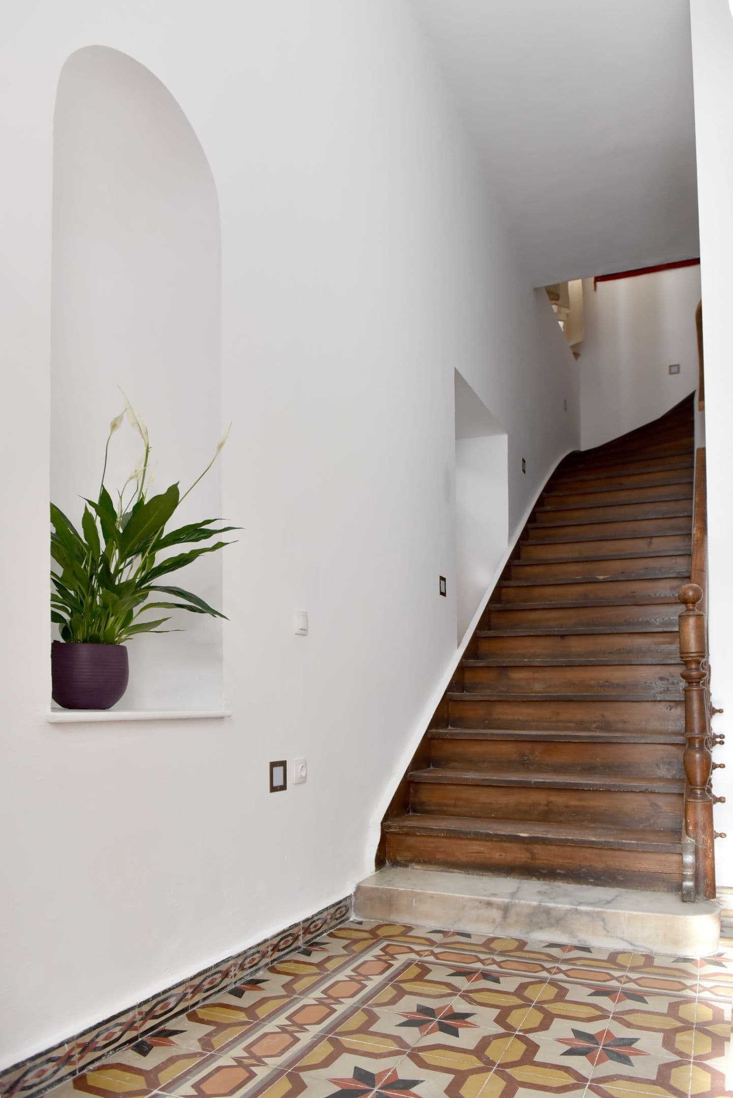 properties-DOUSKOSGH-2.jpg