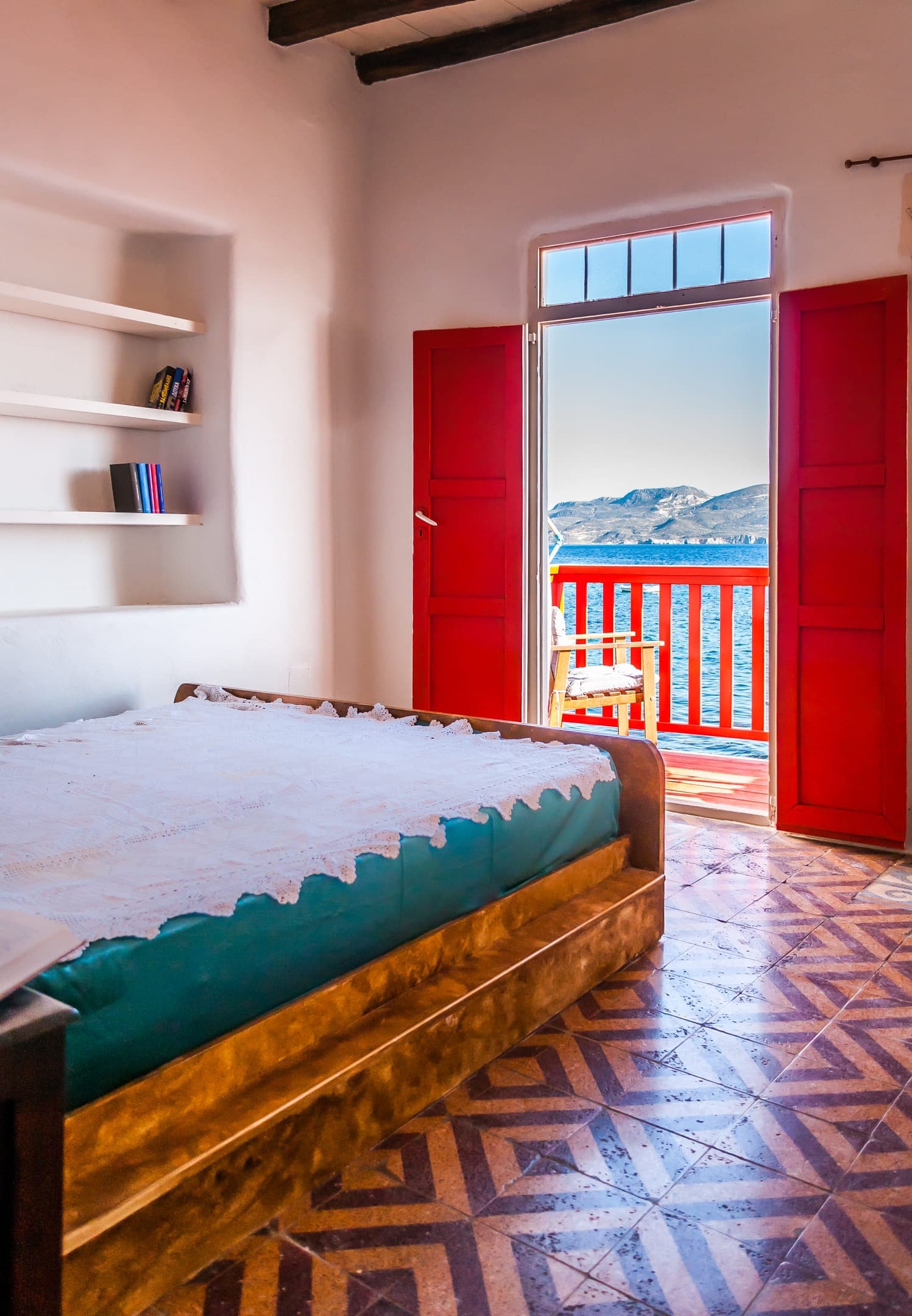 properties-DREAMBOAT-1.jpg