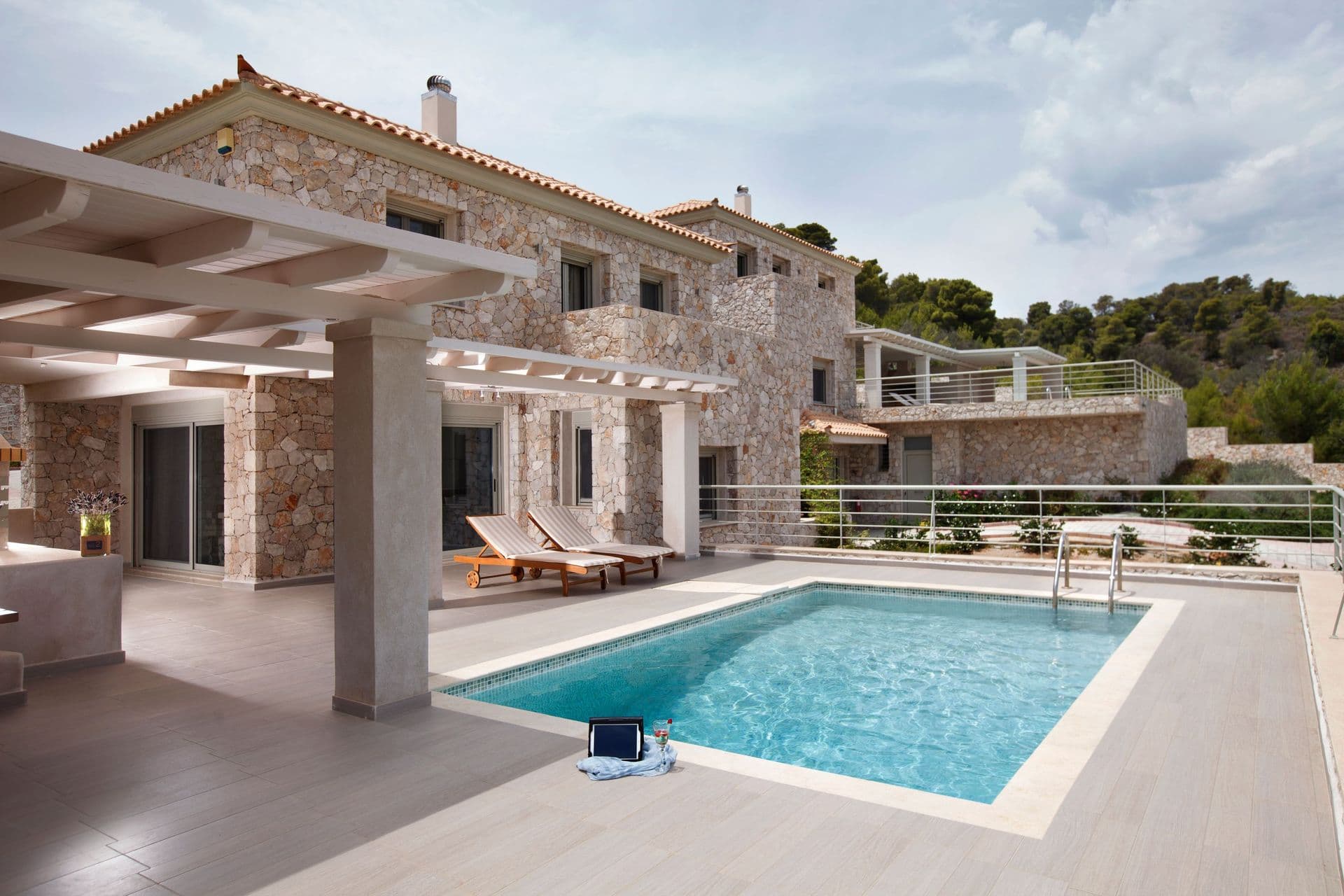 properties-EDEMR-0.jpg