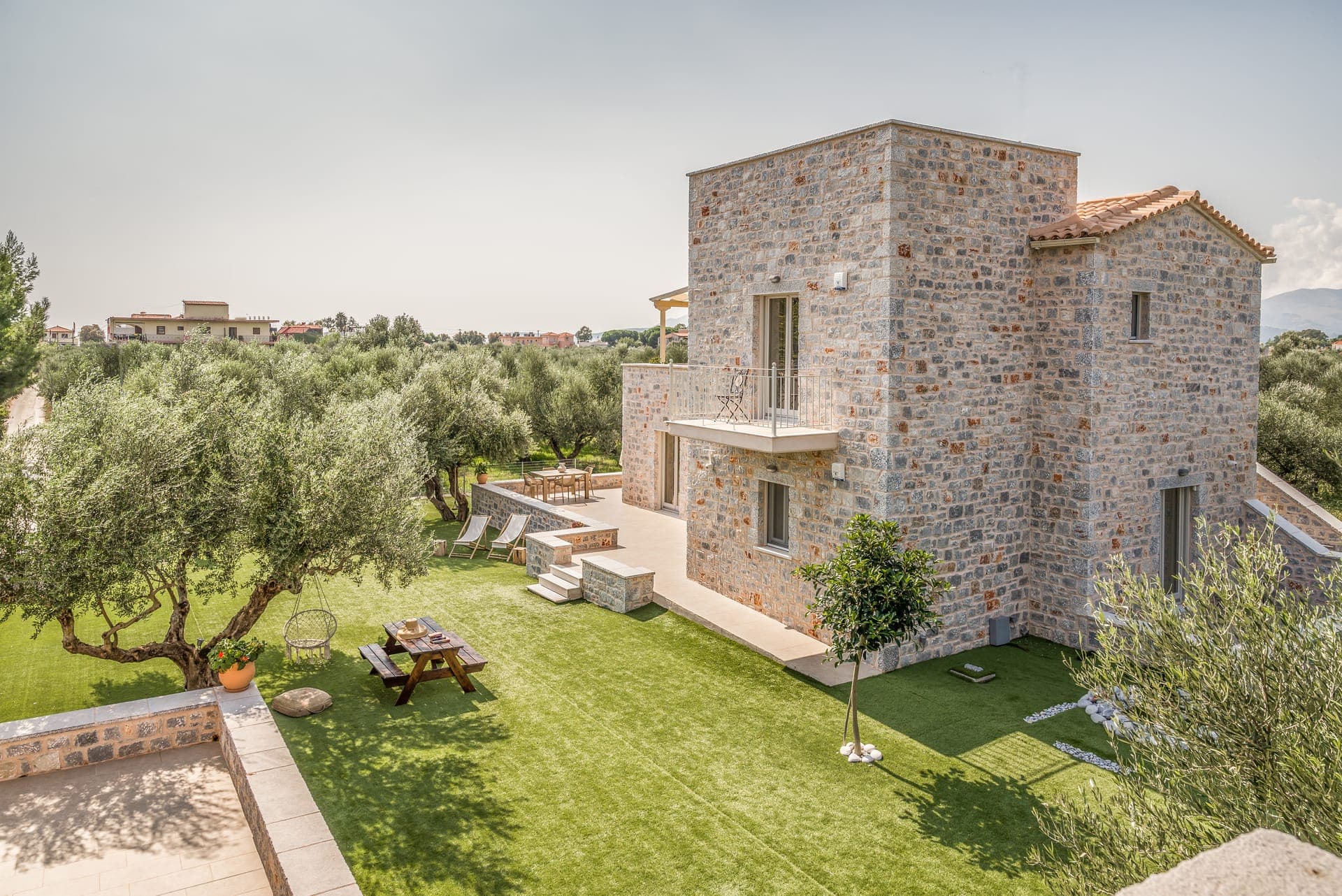 properties-EFMARRESID-0.jpg