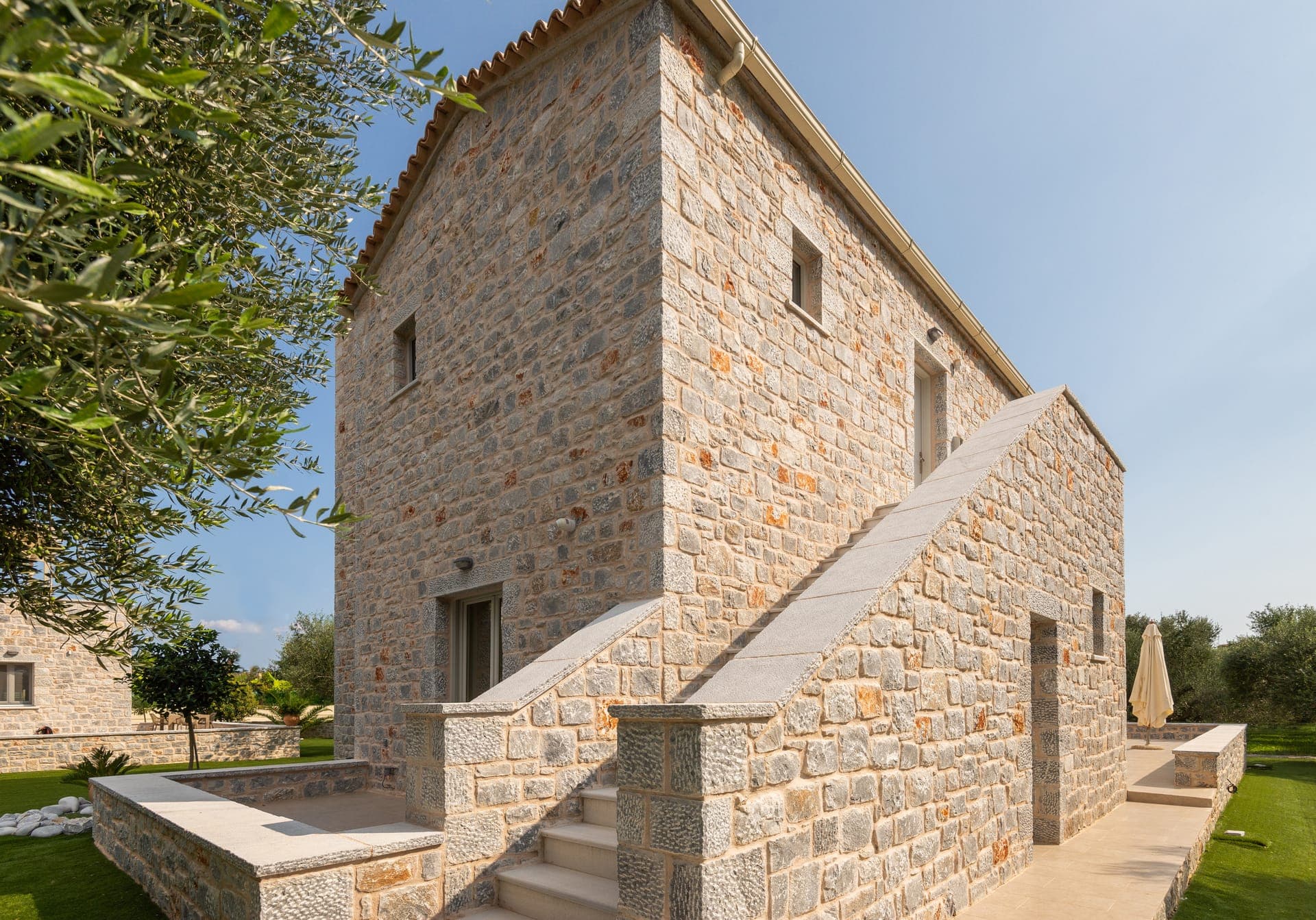 properties-EFMARRESID-4.jpg