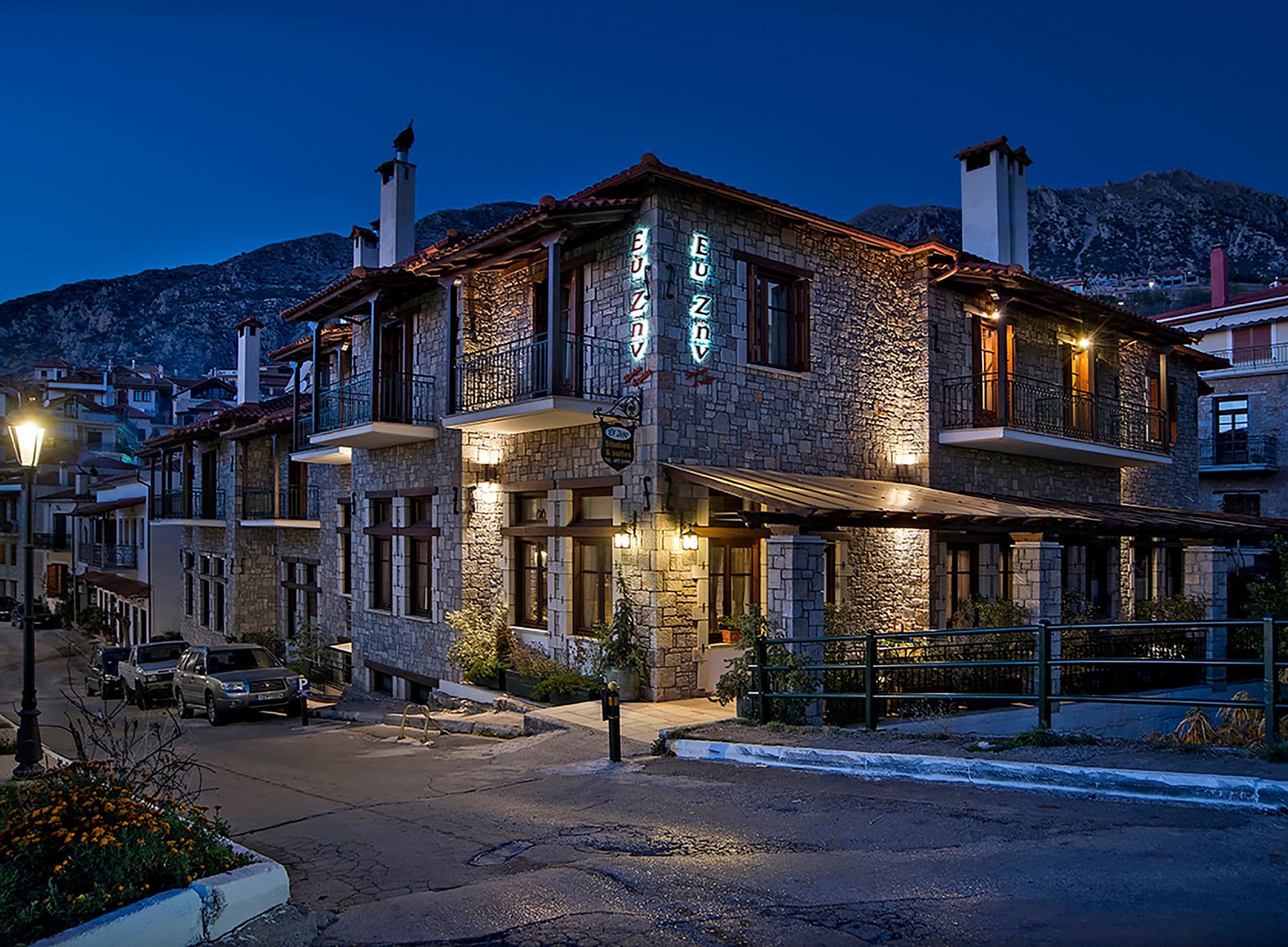 properties-EFZIN-0.jpg