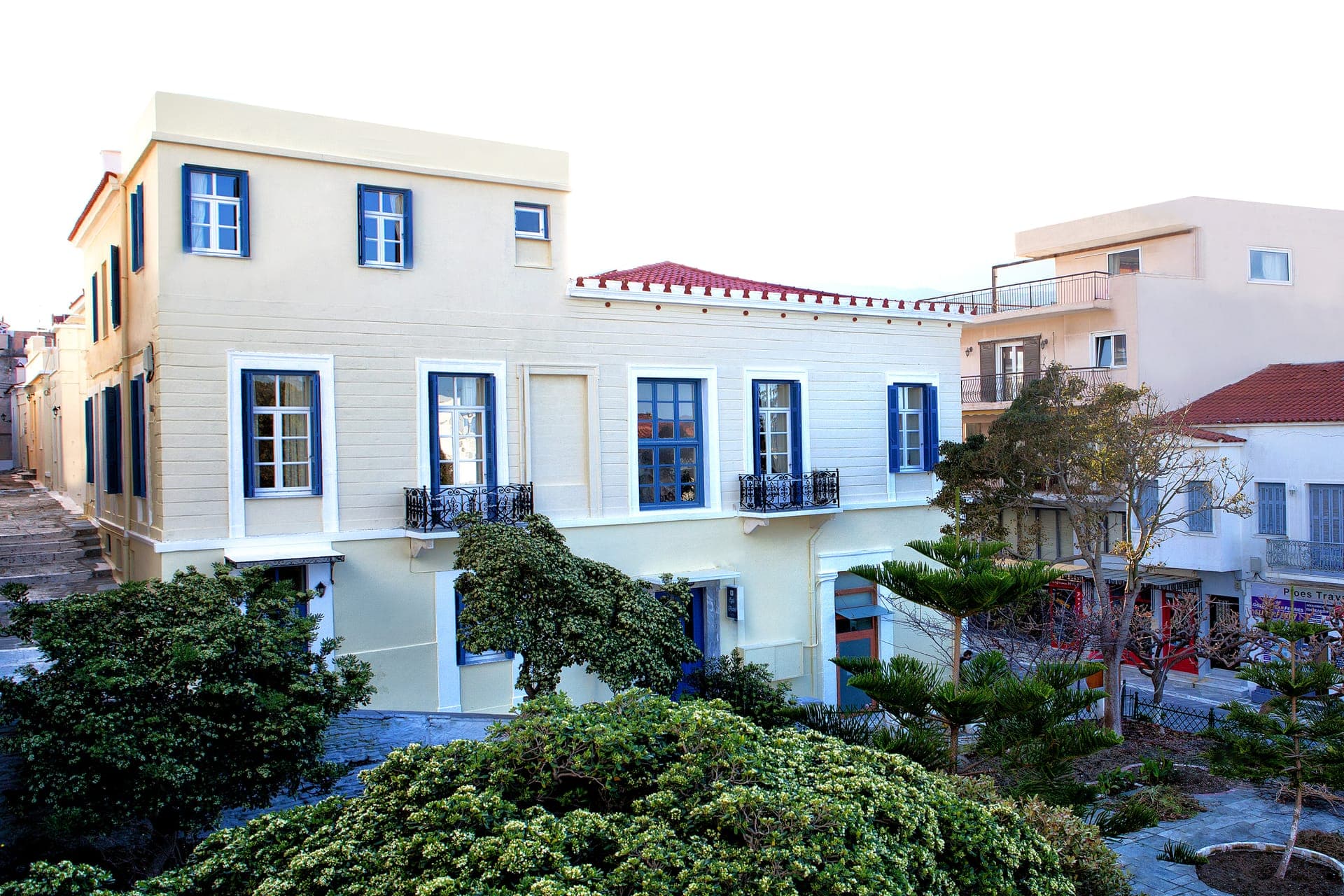 properties-EGLI-0.jpg
