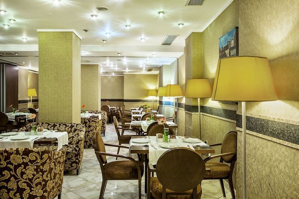 Breakfast room
