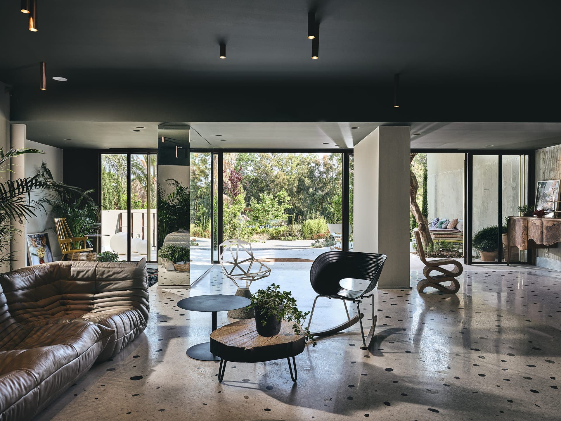 properties-EKIES-0.jpg