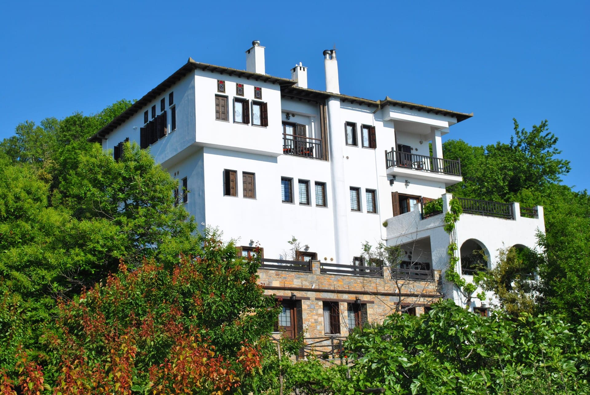 properties-ELDAHOT-1.jpg