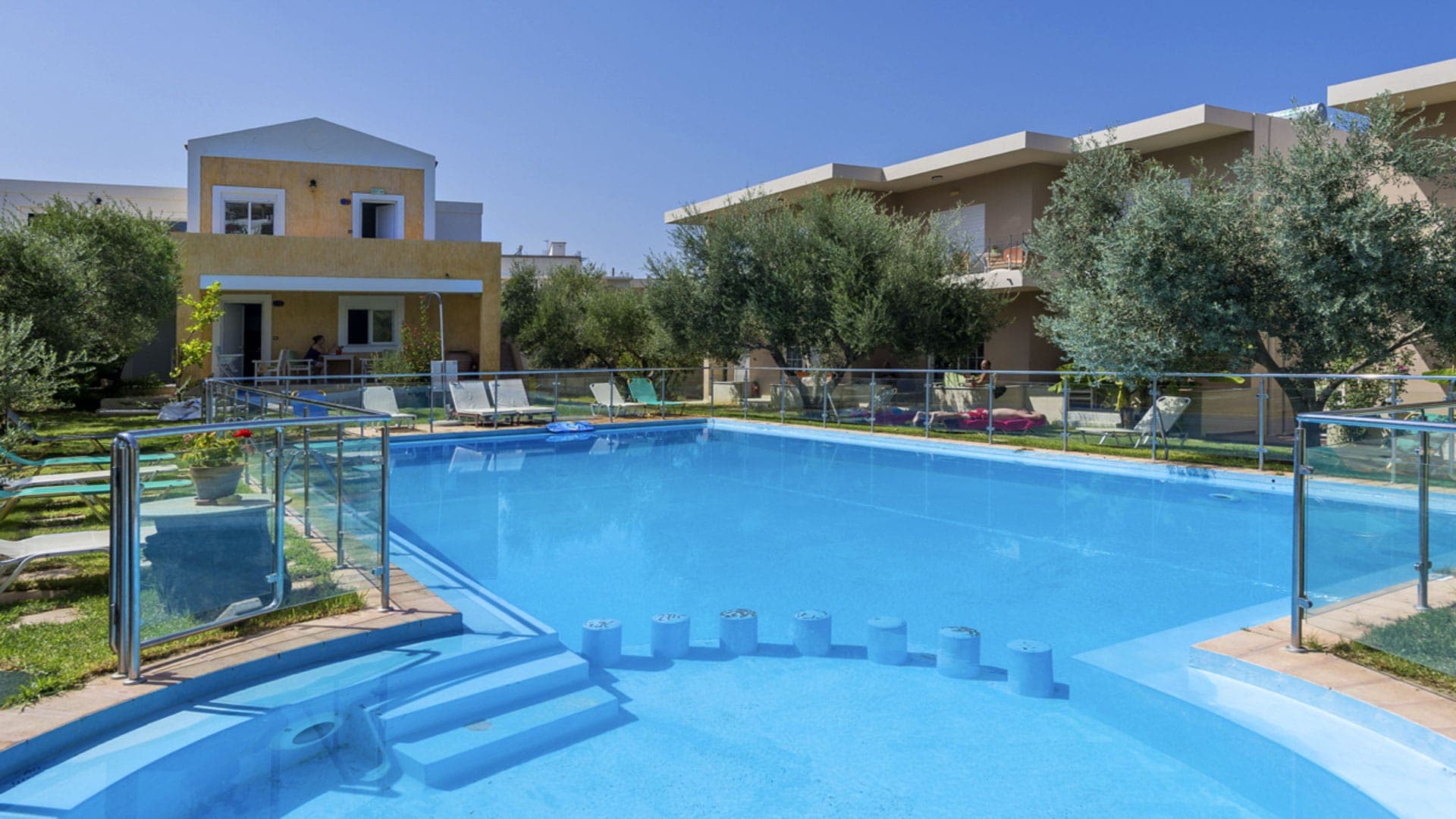 properties-ELEAAPTS-1.jpg