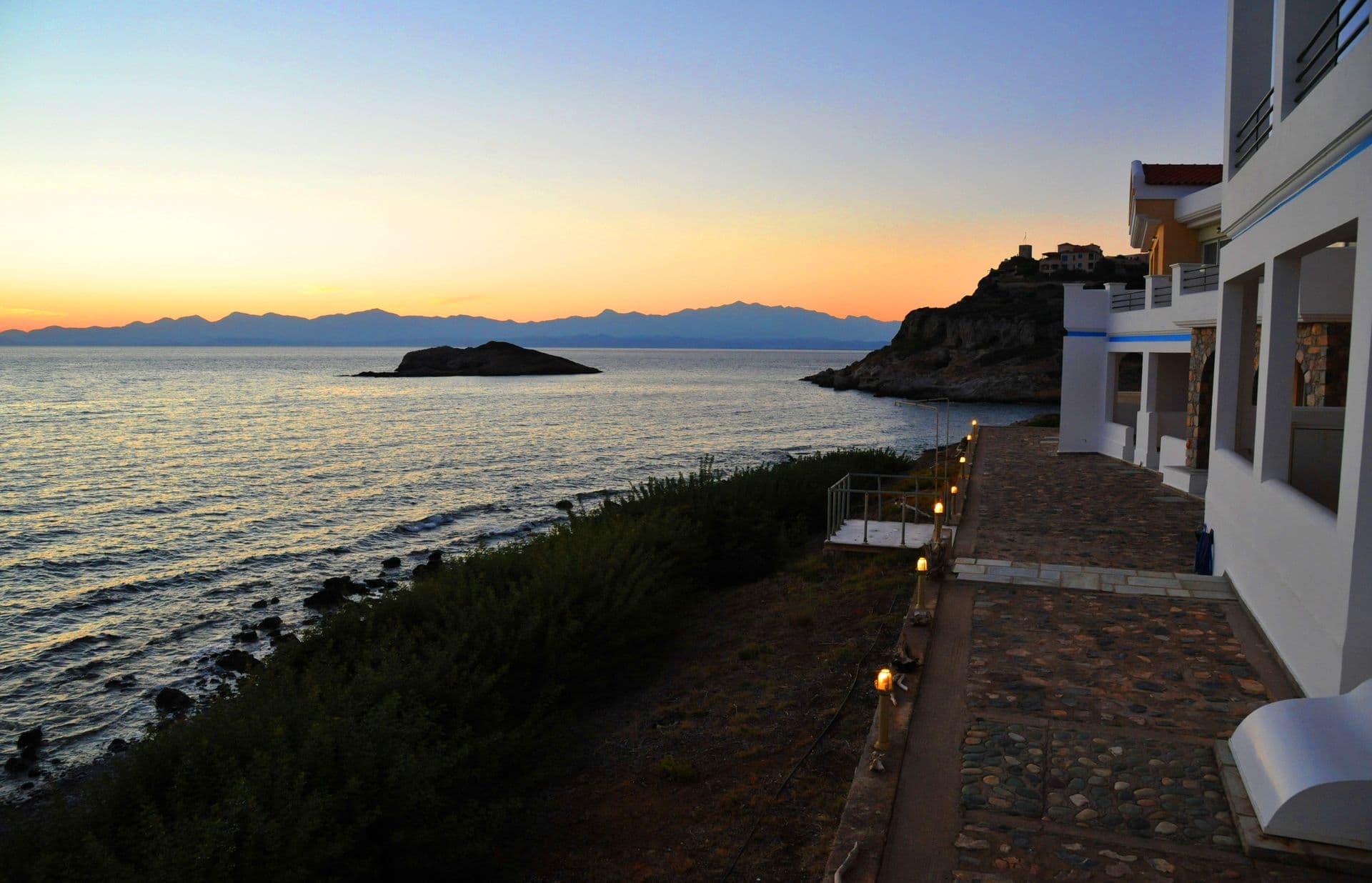 properties-ELEAMAREHO-1.jpg