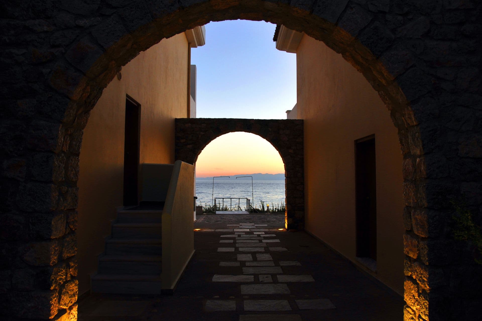 properties-ELEAMAREHO-2.jpg