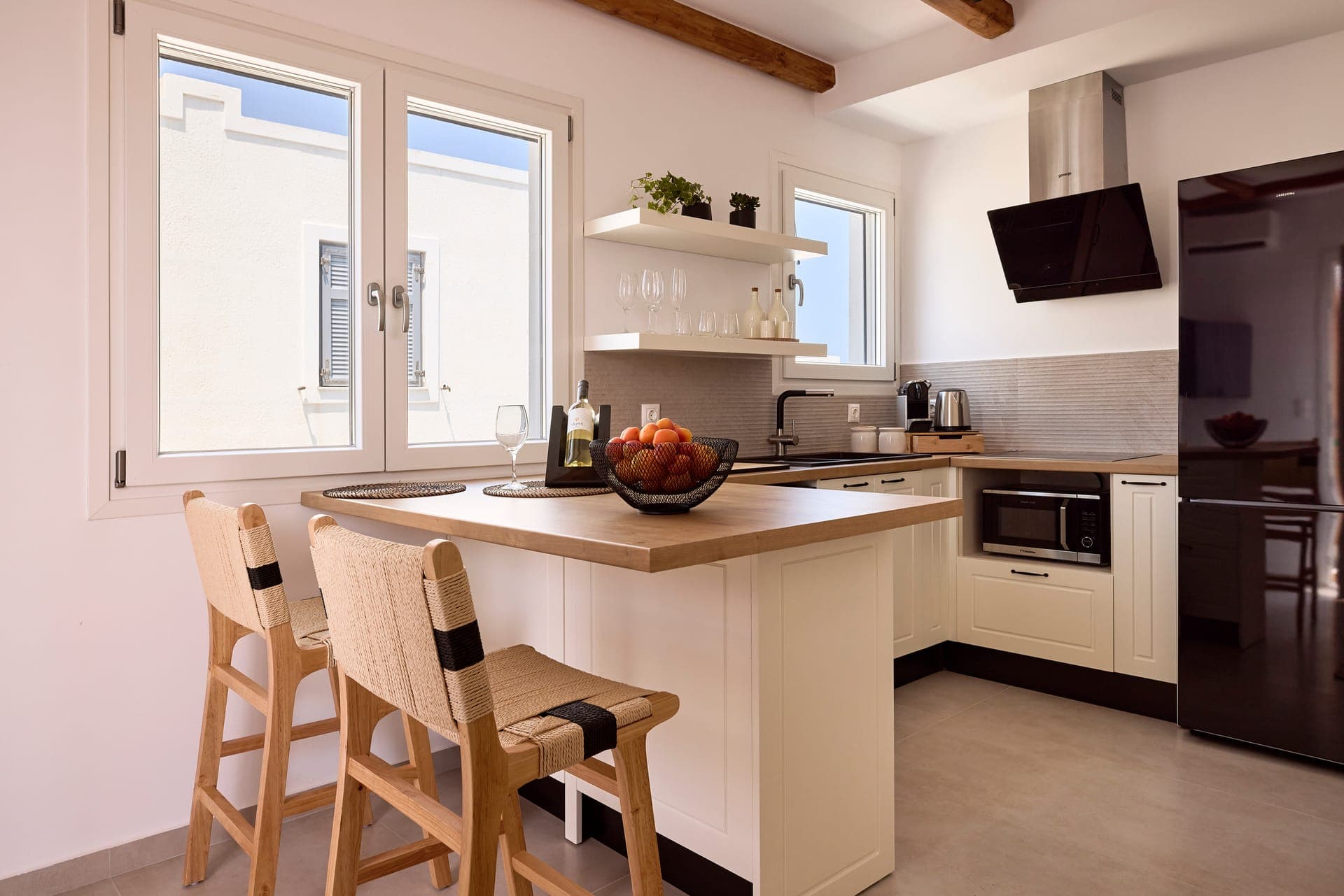 properties-ELENITRADH-1.jpg