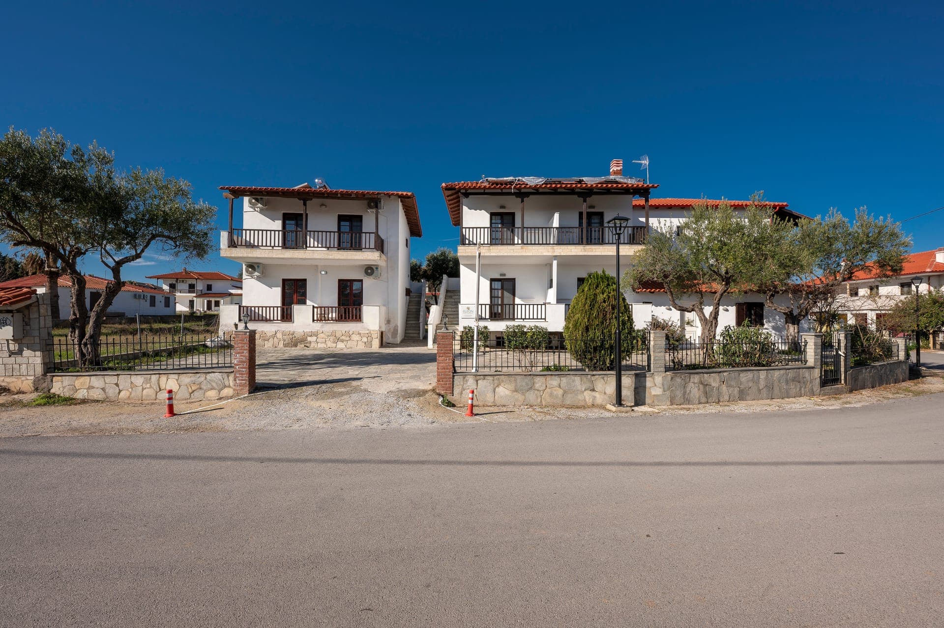 properties-ELEONCHALK-1.jpg