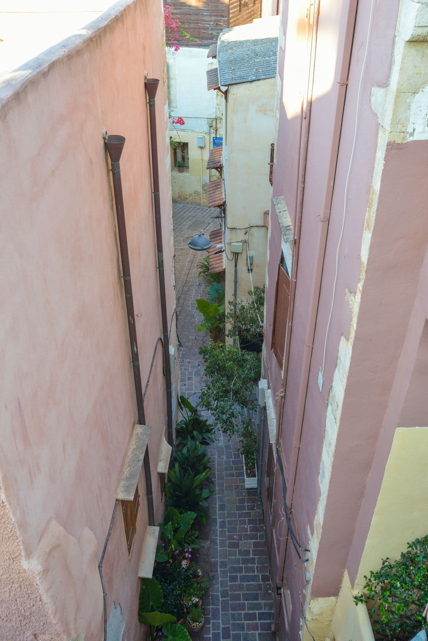 properties-ELIALUXRES-4.jpg