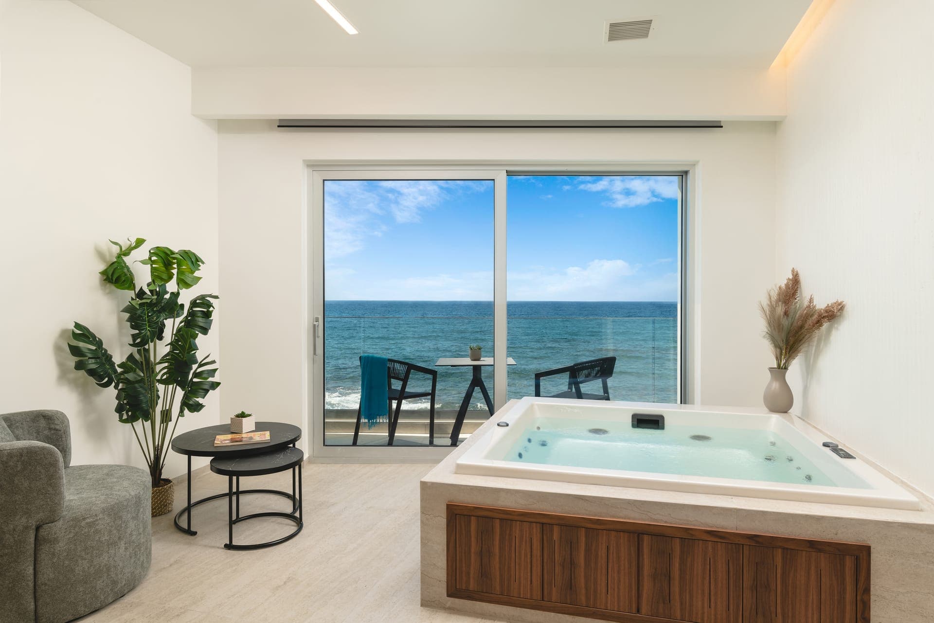properties-ELIASEA-0.jpg