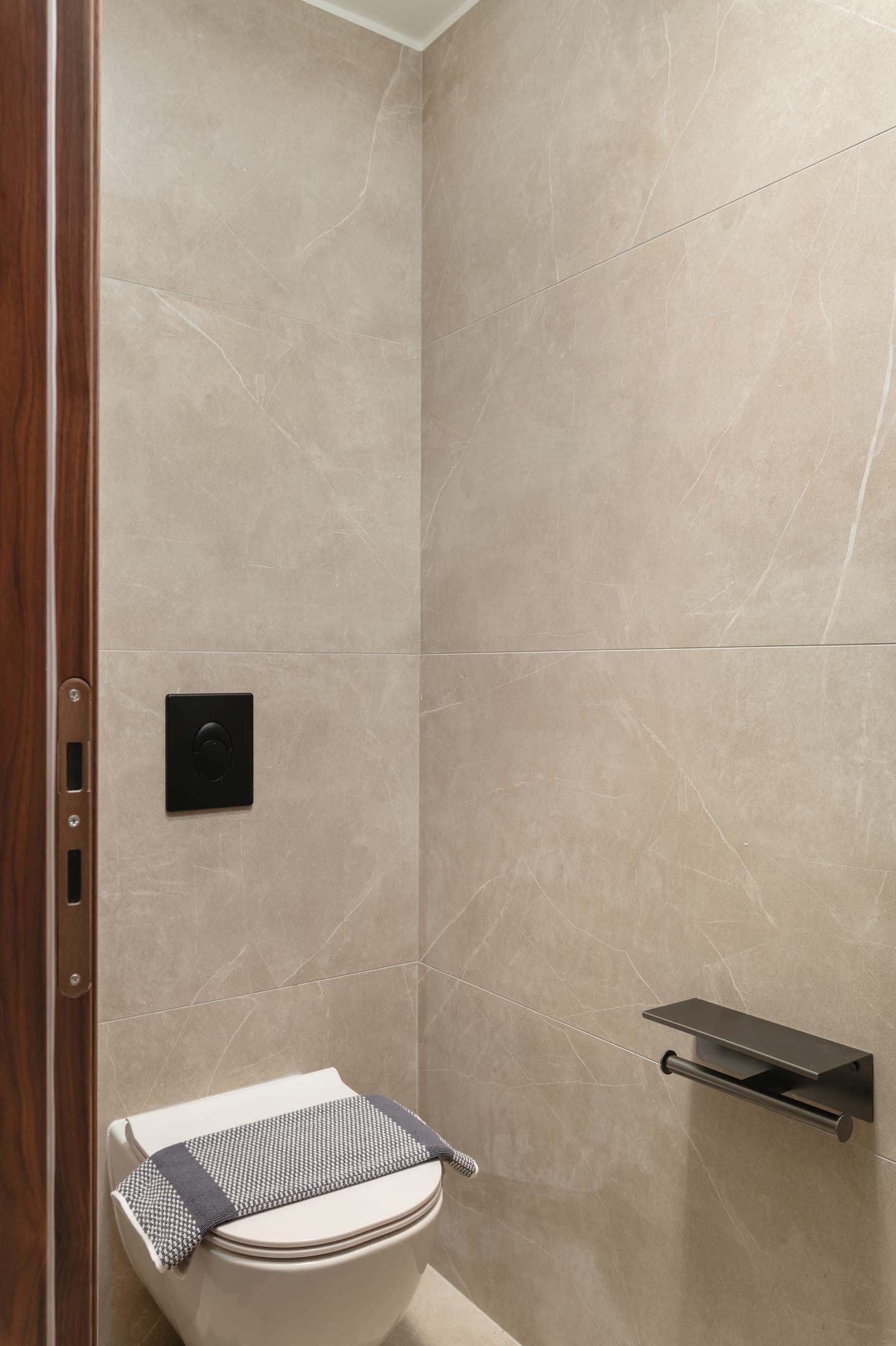 properties-ELIASEA-3.jpg