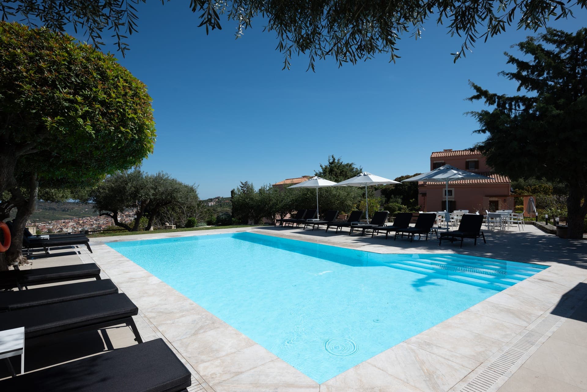 properties-ELIATHOS-0.jpg